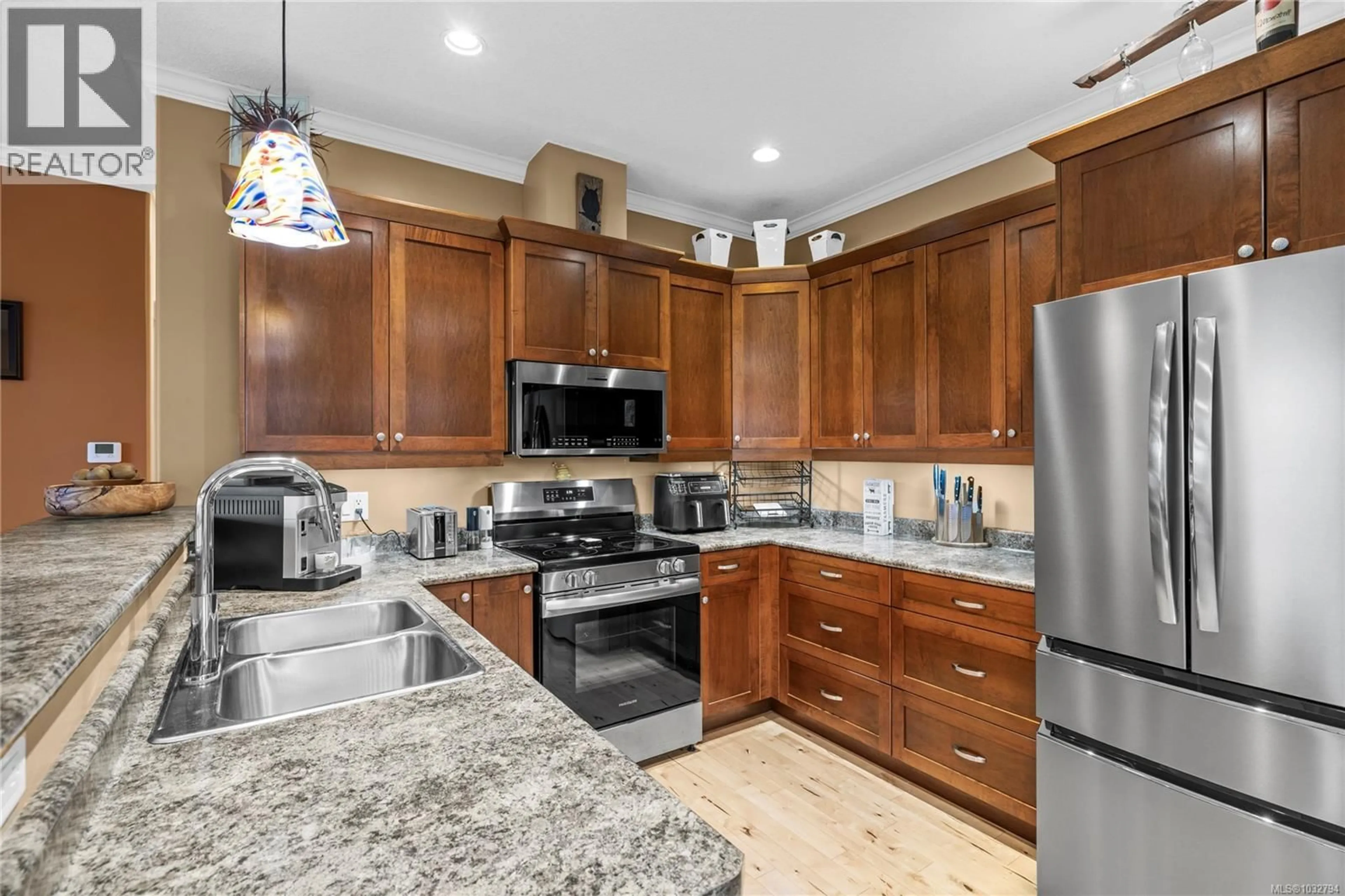 Open concept kitchen, ceramic/tile floor for 8 - 5300 GAINSBERG ROAD, Bowser British Columbia V0R1G0