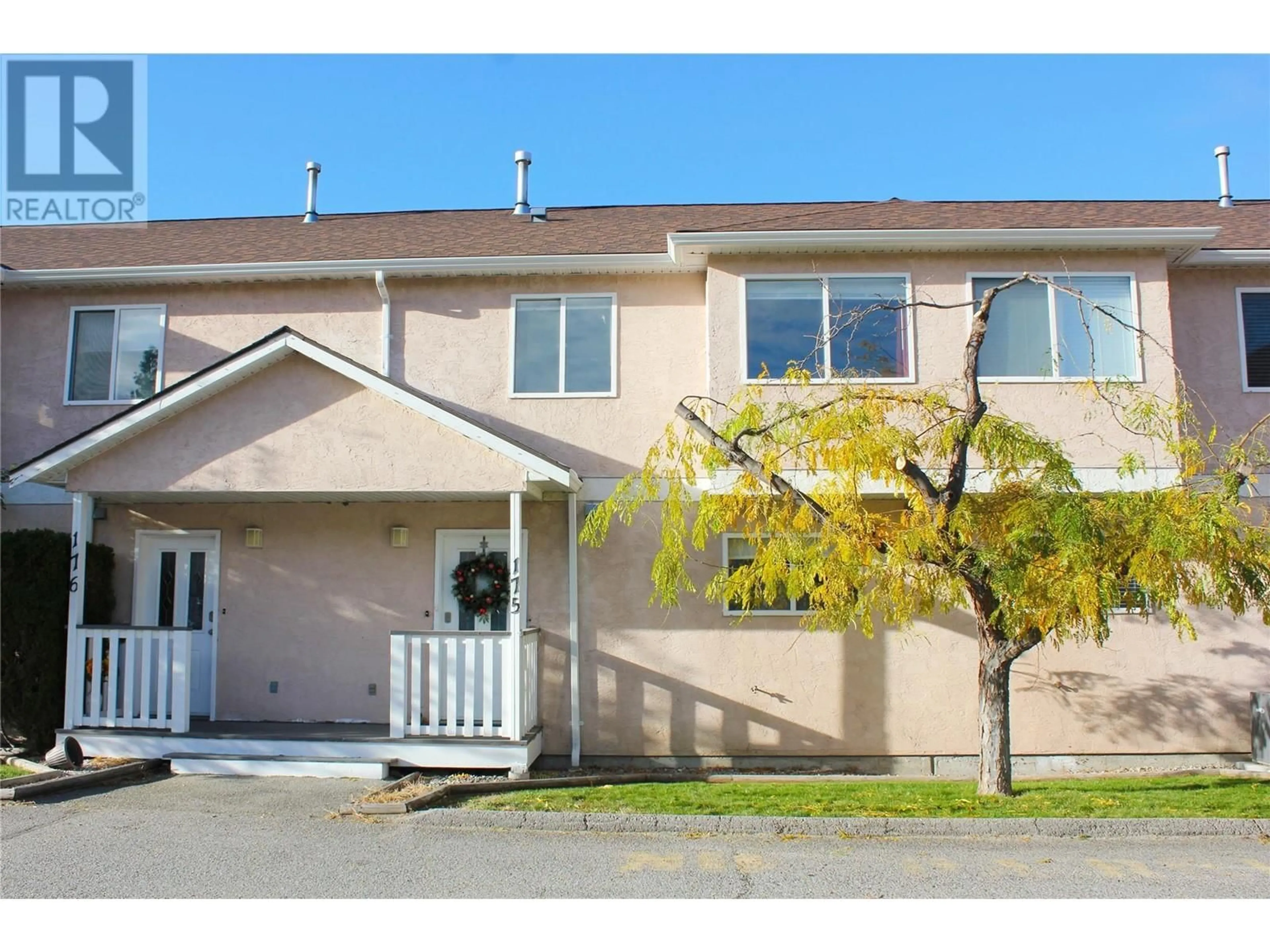 A pic from exterior of the house or condo, the front or back of building for 1458 PENTICTON Avenue Unit# 175, Penticton British Columbia V2A2N5