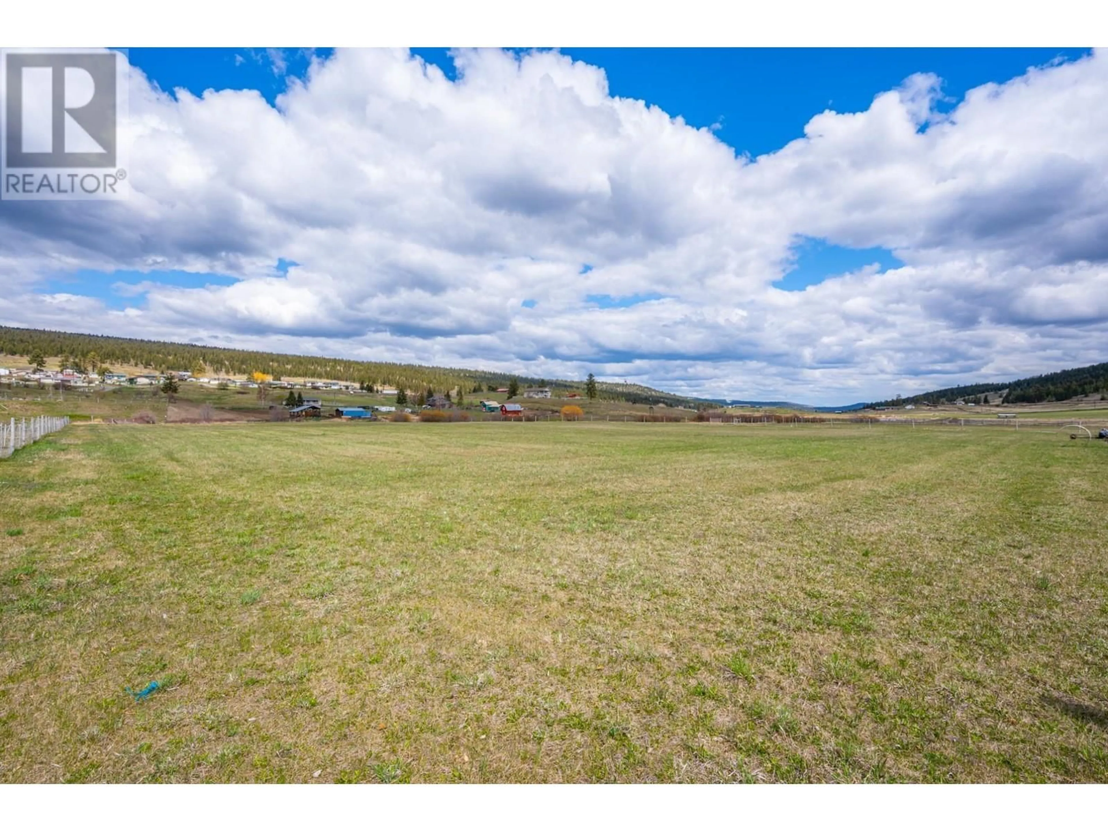 A pic from outside/outdoor area/front of a property/back of a property/a pic from drone, mountain view for 661 LAGOON COURT ROAD, Clinton British Columbia V0K1K0