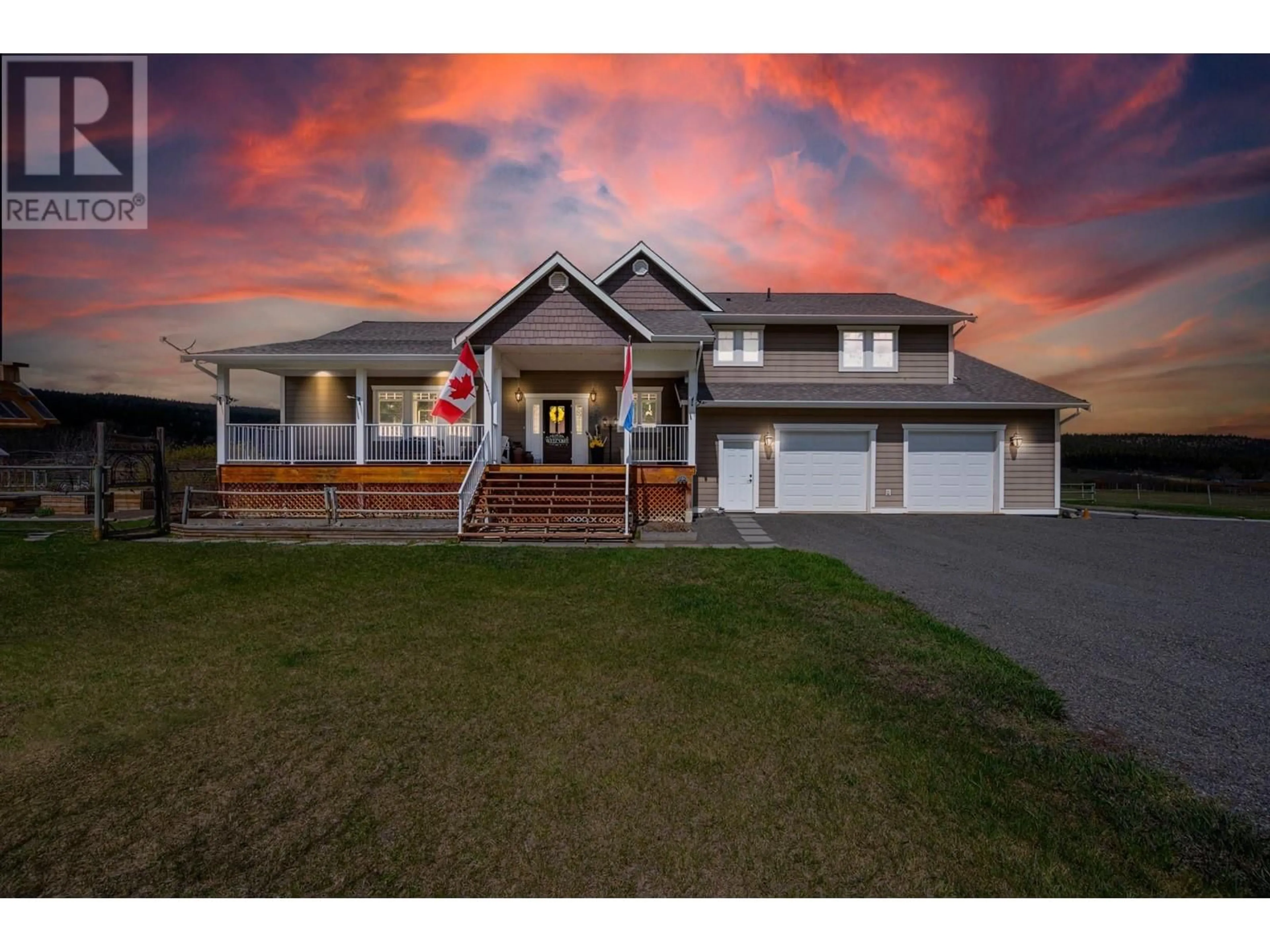 Frontside or backside of a home for 661 LAGOON COURT Road, Clinton British Columbia V0K1K0