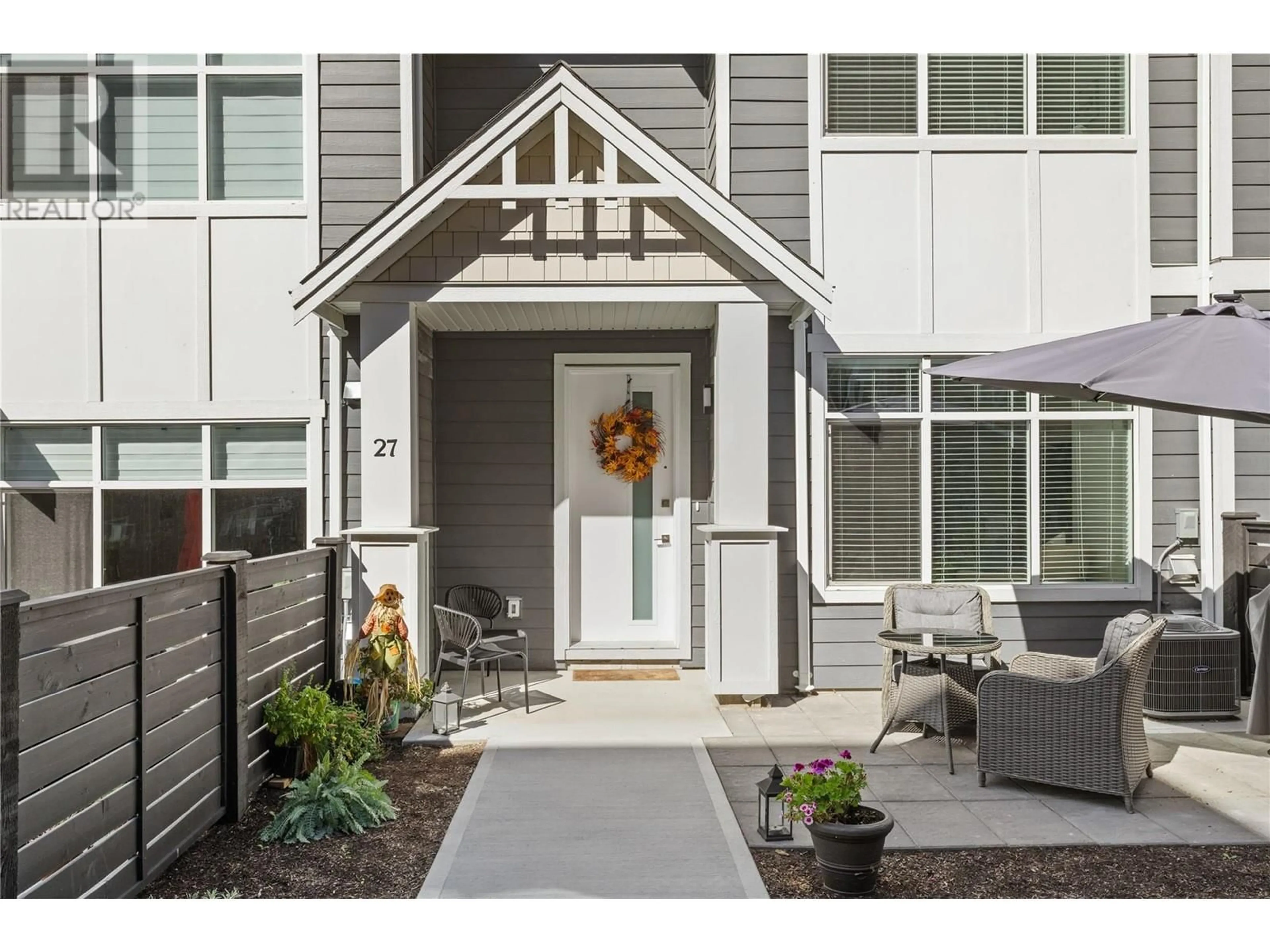 Indoor entryway for 115 Wyndham Crescent Unit# 27, Kelowna British Columbia V1V1Z1