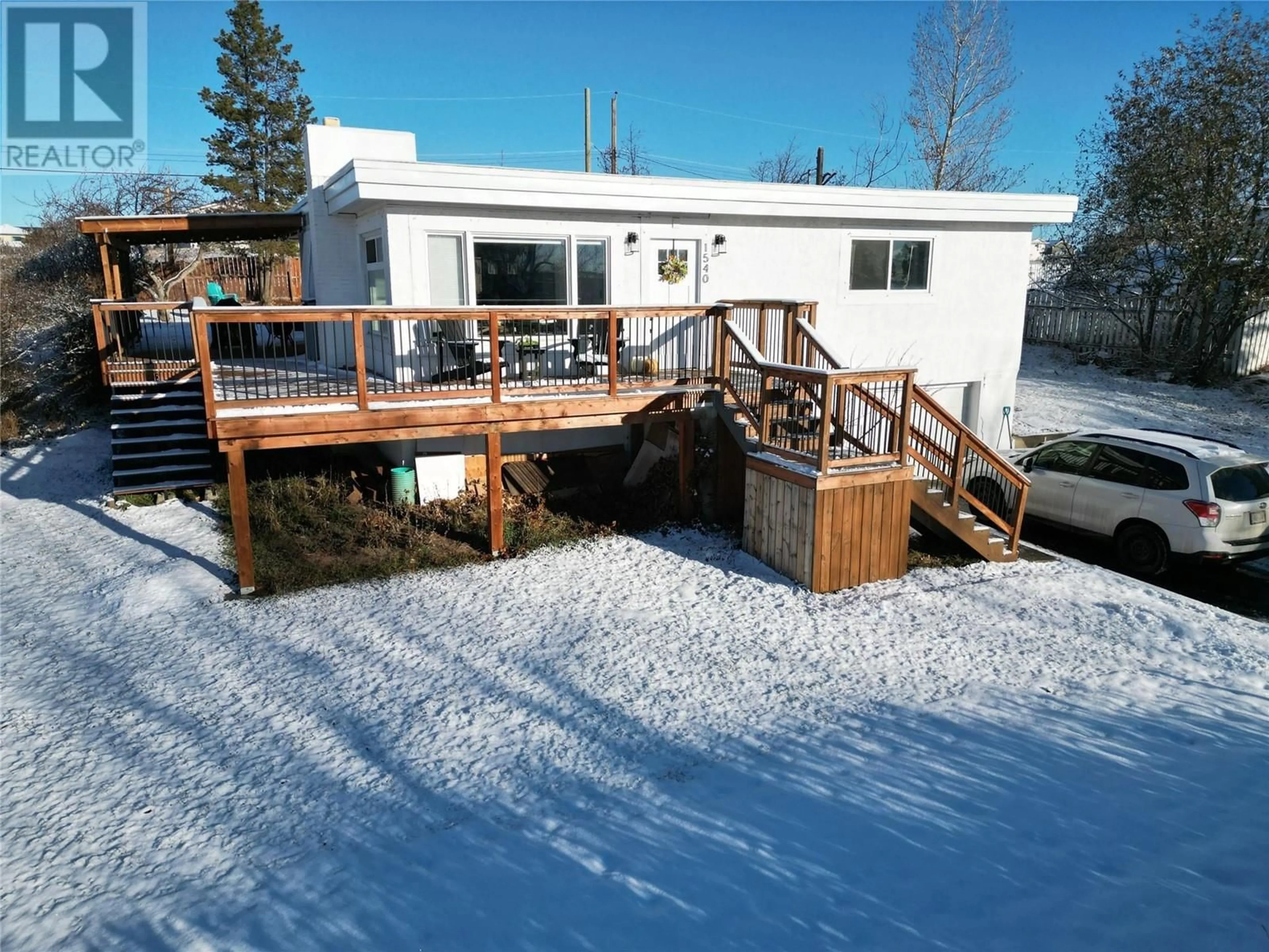 Patio, cottage for 1544 94 Avenue, Dawson Creek British Columbia V1G1H1