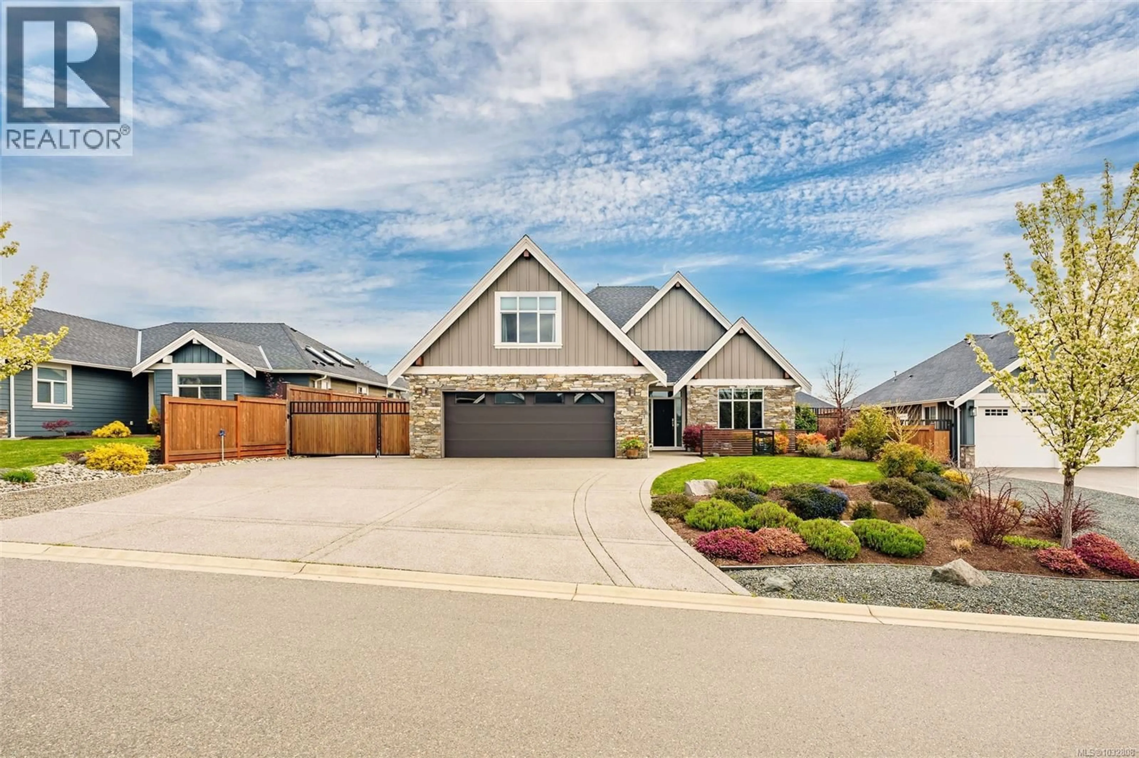 Home with brick exterior material, street for 430 RIDGEFIELD DRIVE, Parksville British Columbia V9P0E2