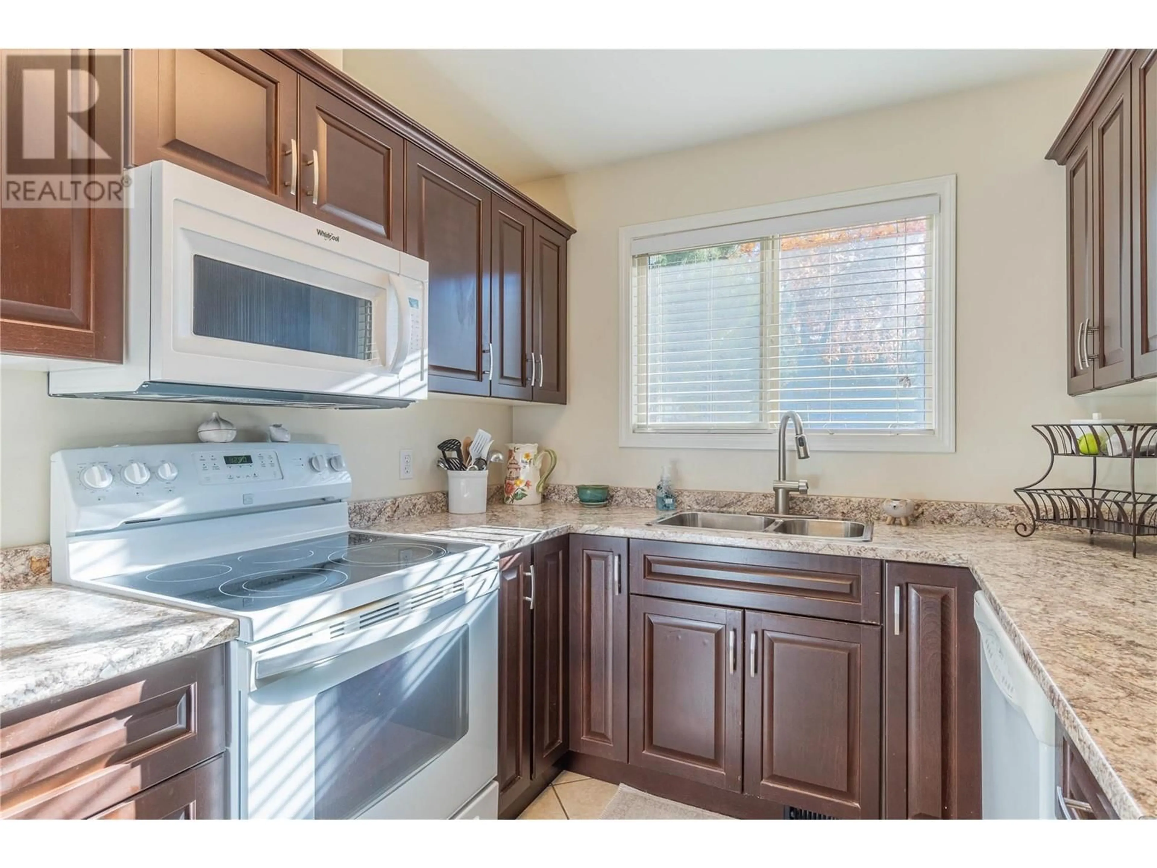 Standard kitchen, wood floors for 250 Pemberton Terrace Unit# 1, Kamloops British Columbia V2C6A9