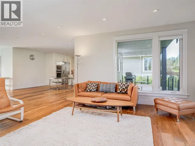2156 CHAMPIONS WAY, Langford 5