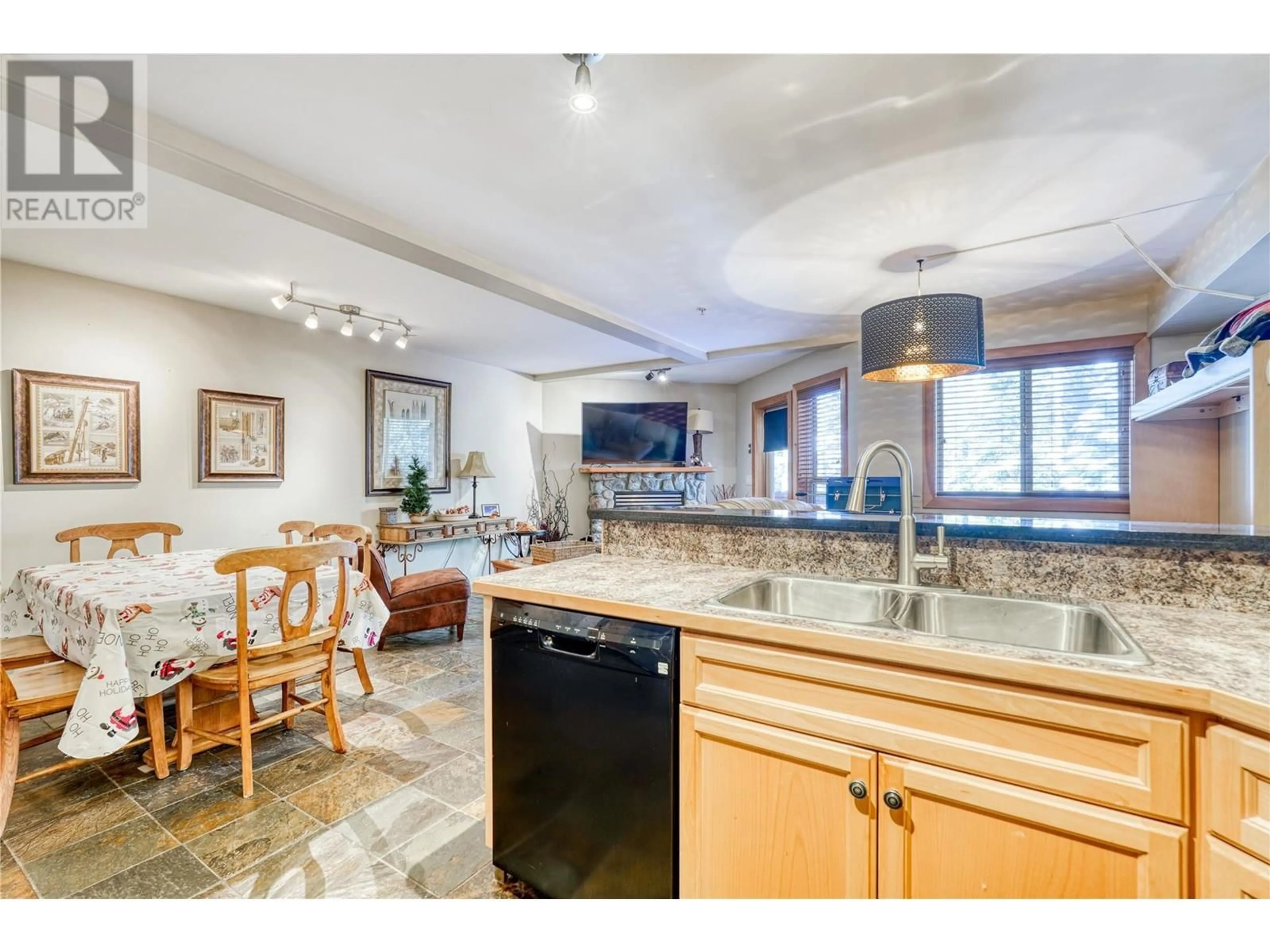 Open concept kitchen, ceramic/tile floor for 3 - 360 STRAYHORSE ROAD, Apex Mountain British Columbia V2A0E2