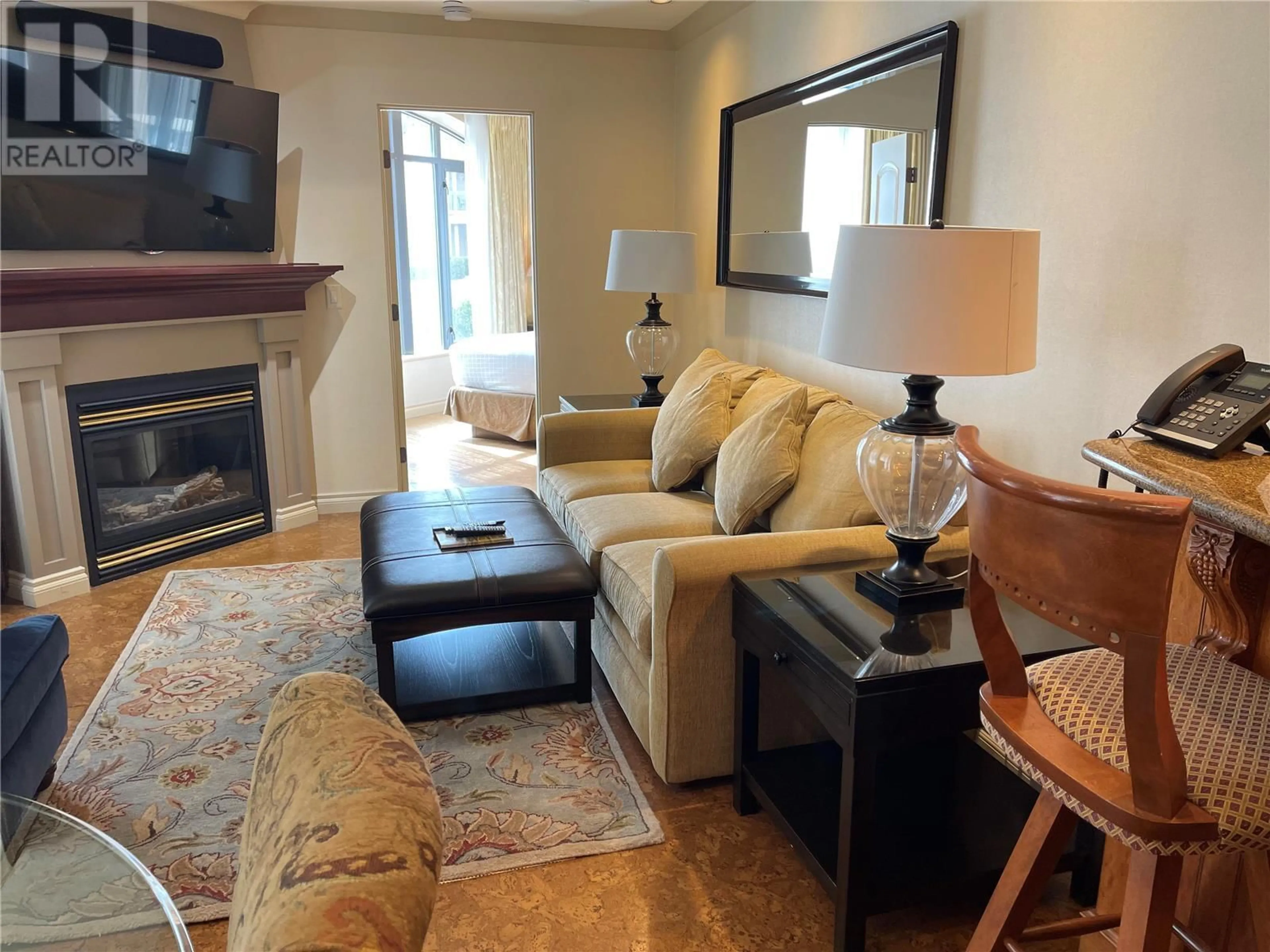Living room with furniture, unknown for 150 - 1288 WATER STREET, Kelowna British Columbia V1Y9P4