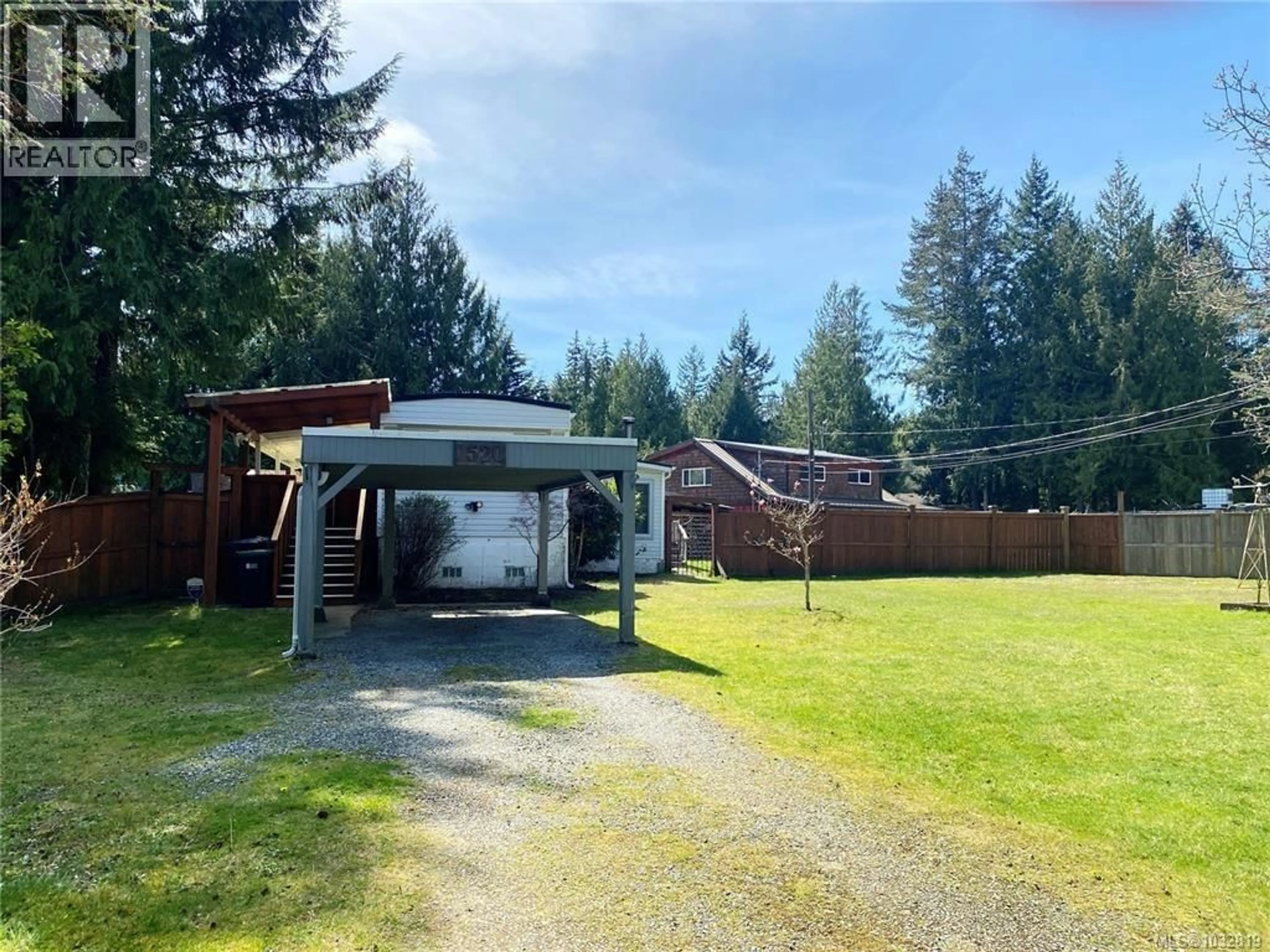 A pic from outside/outdoor area/front of a property/back of a property/a pic from drone, unknown for 1520 KING ROAD, Qualicum Beach British Columbia V9K2A8