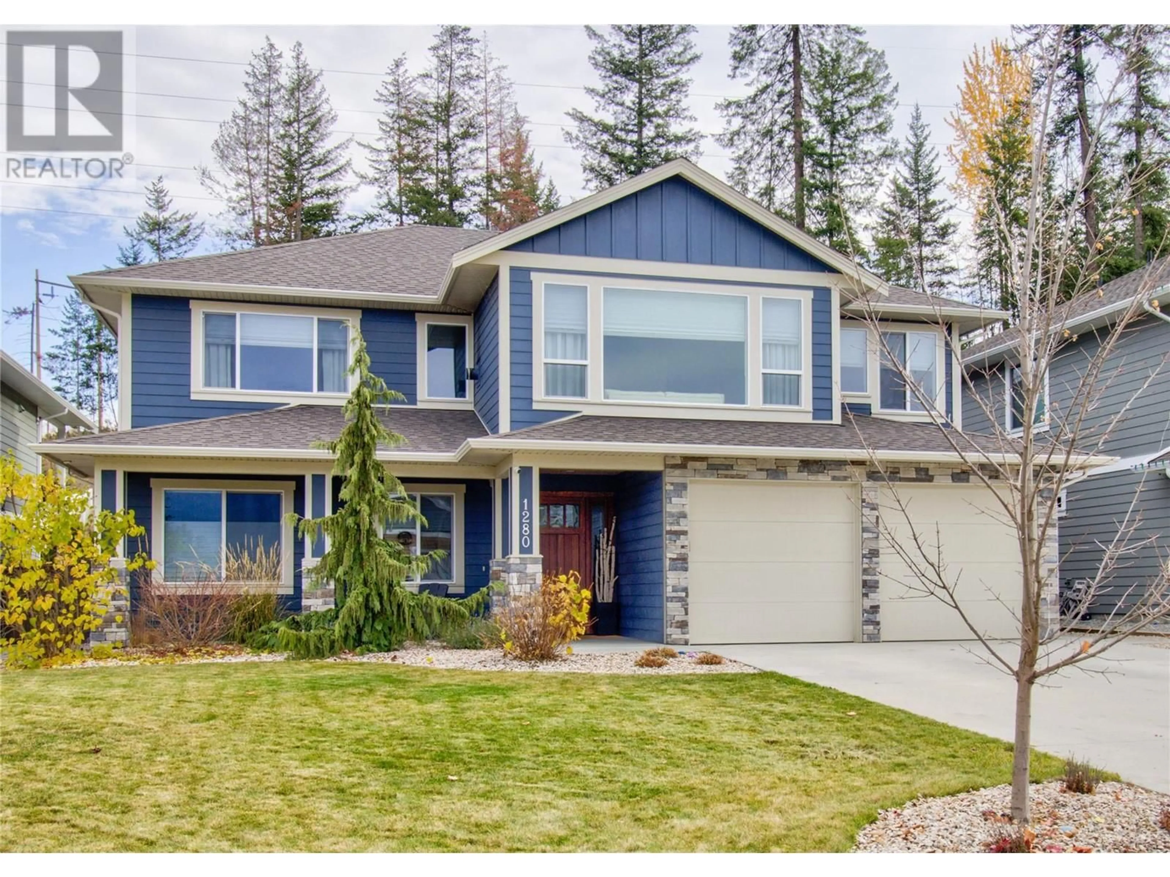 Home with vinyl exterior material for 1280 24 Street SE, Salmon Arm British Columbia V1E0E3