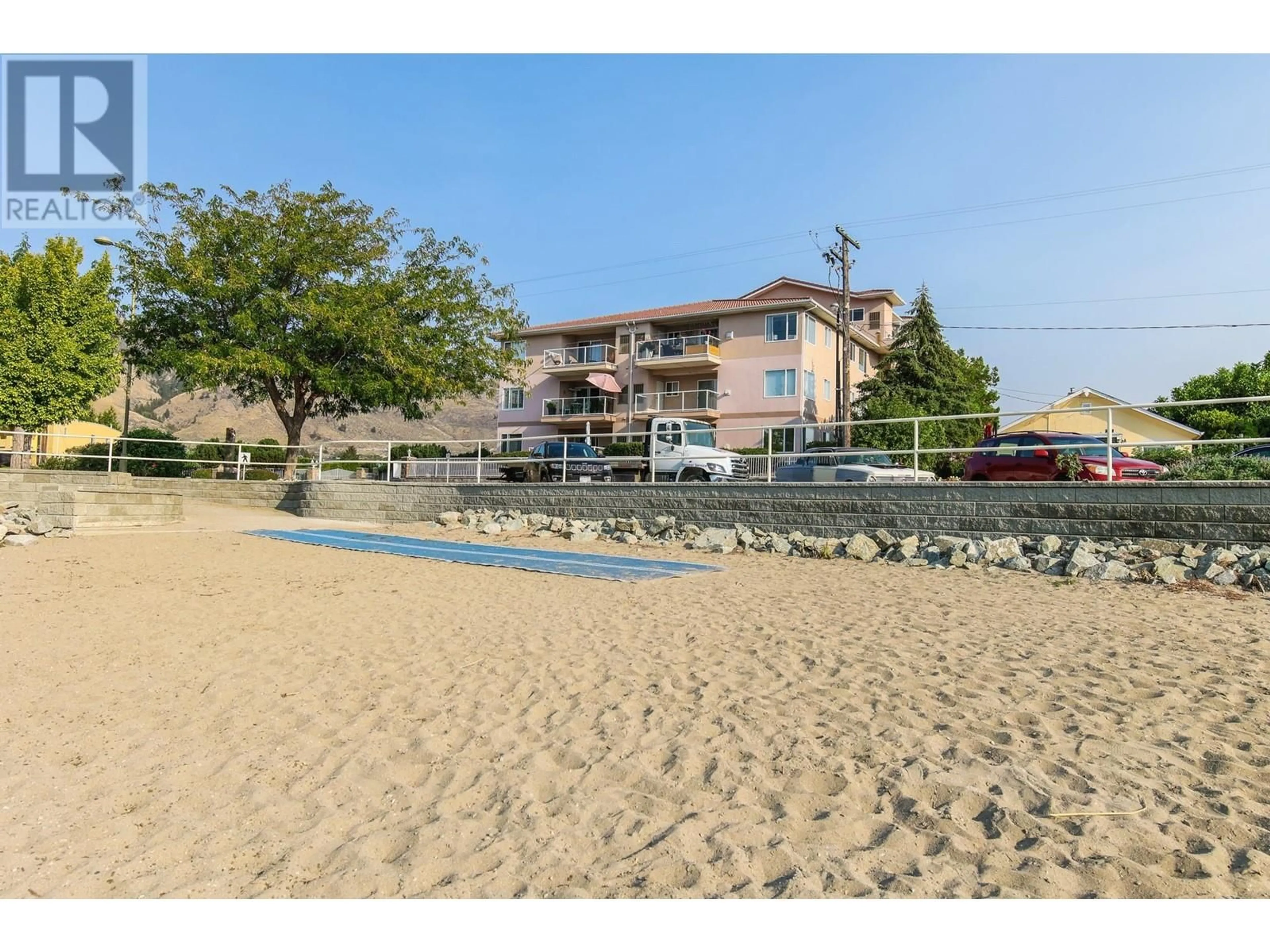 A pic from exterior of the house or condo, the street view for 6805 Cottonwood Drive Unit# 400, Osoyoos British Columbia V0H1V3