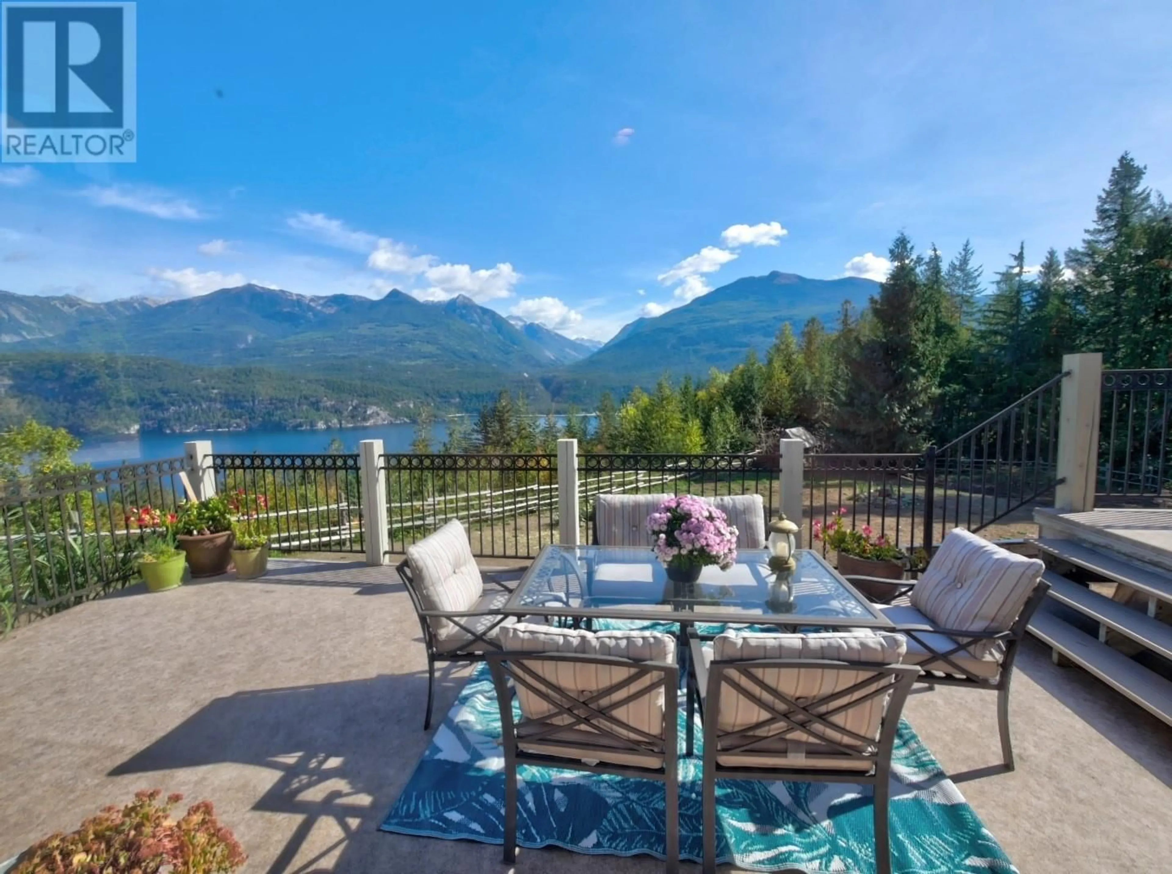 Patio, lake for 8840 Olson Road, Kaslo British Columbia V0G1M0