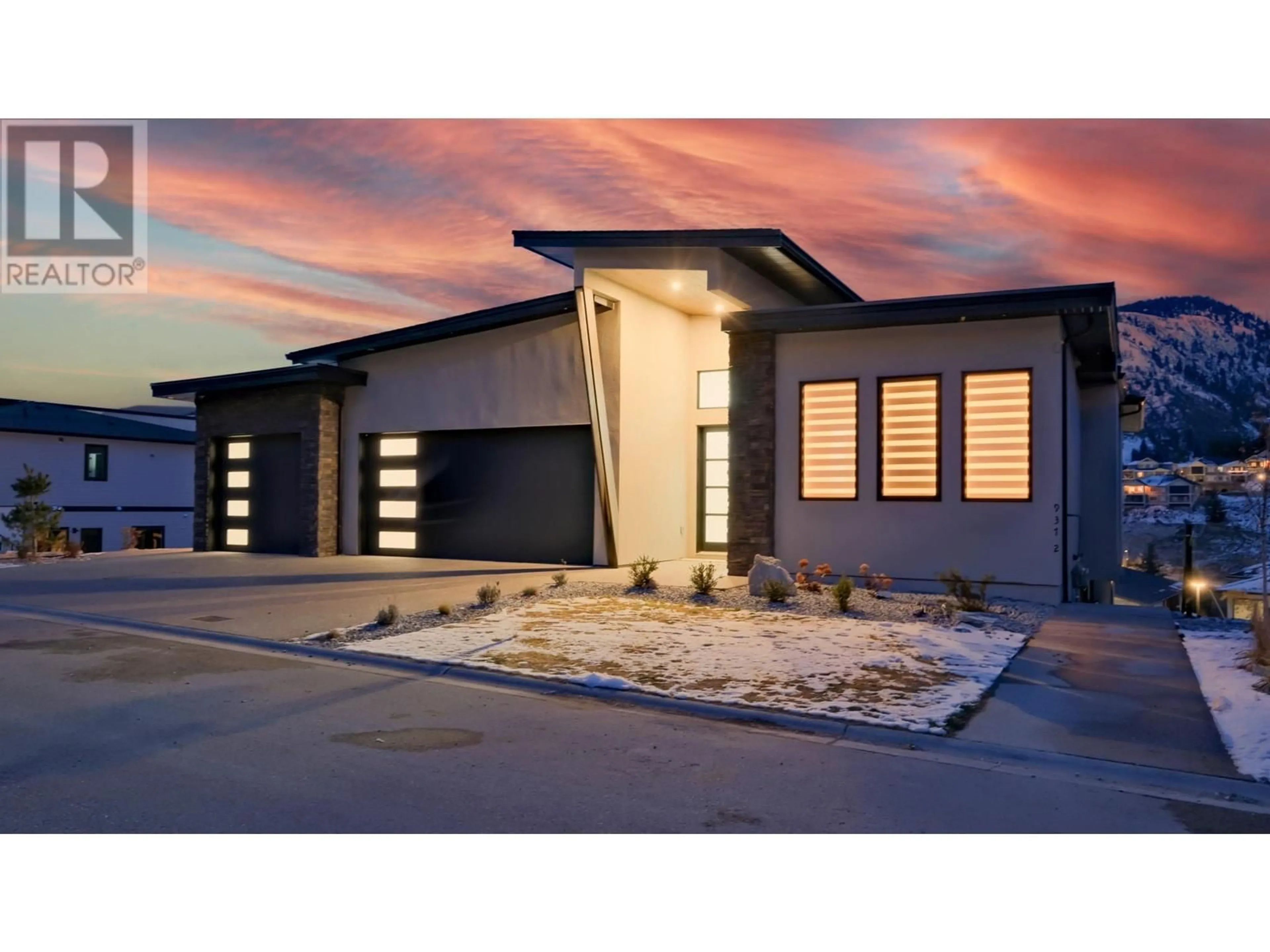 Home with brick exterior material for 937 Royal Troon Lane Lot# 20, Kelowna British Columbia V1P0A3