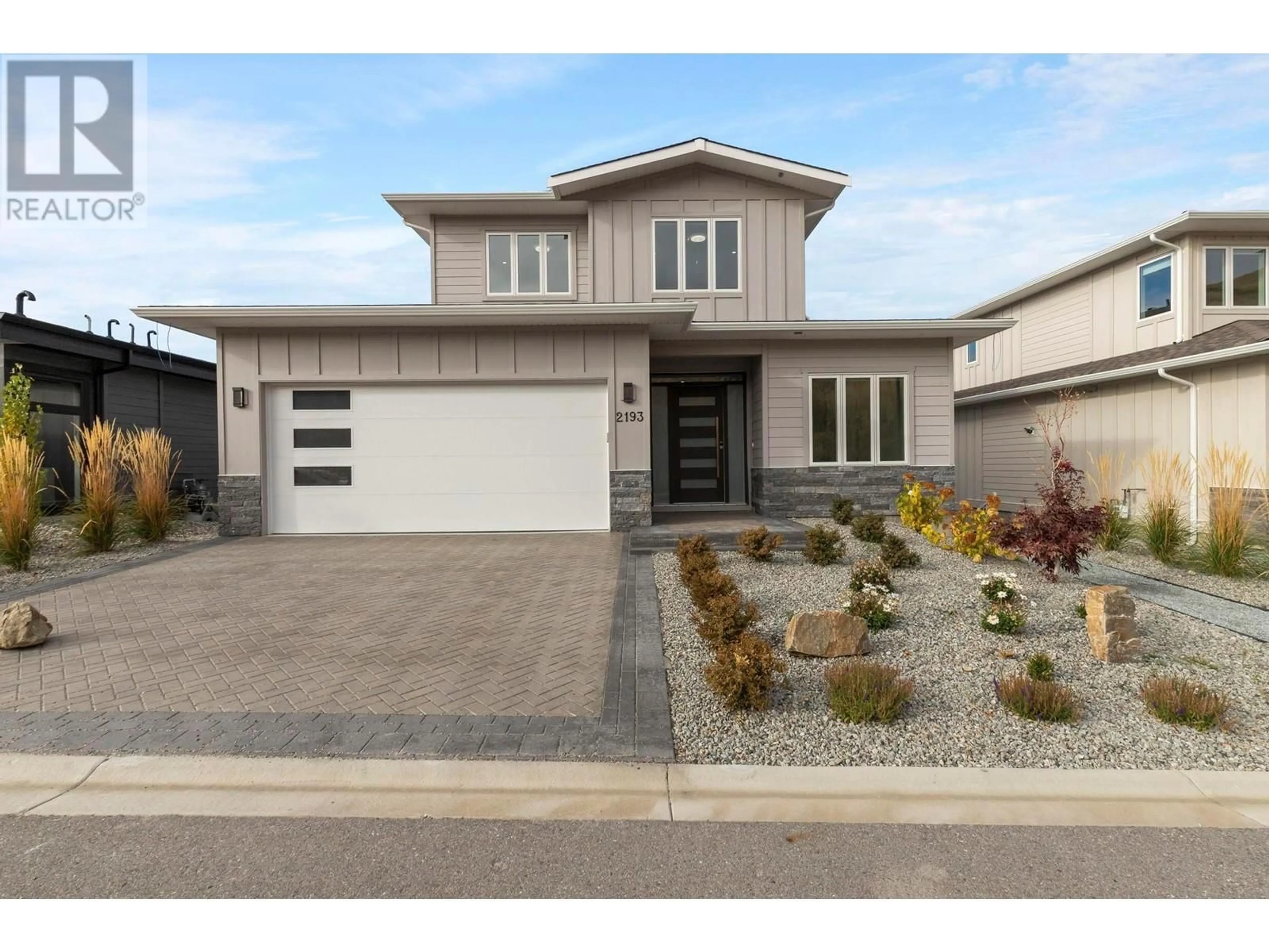 Frontside or backside of a home for 2193 Kentucky Crescent, Kelowna British Columbia V1P0A2