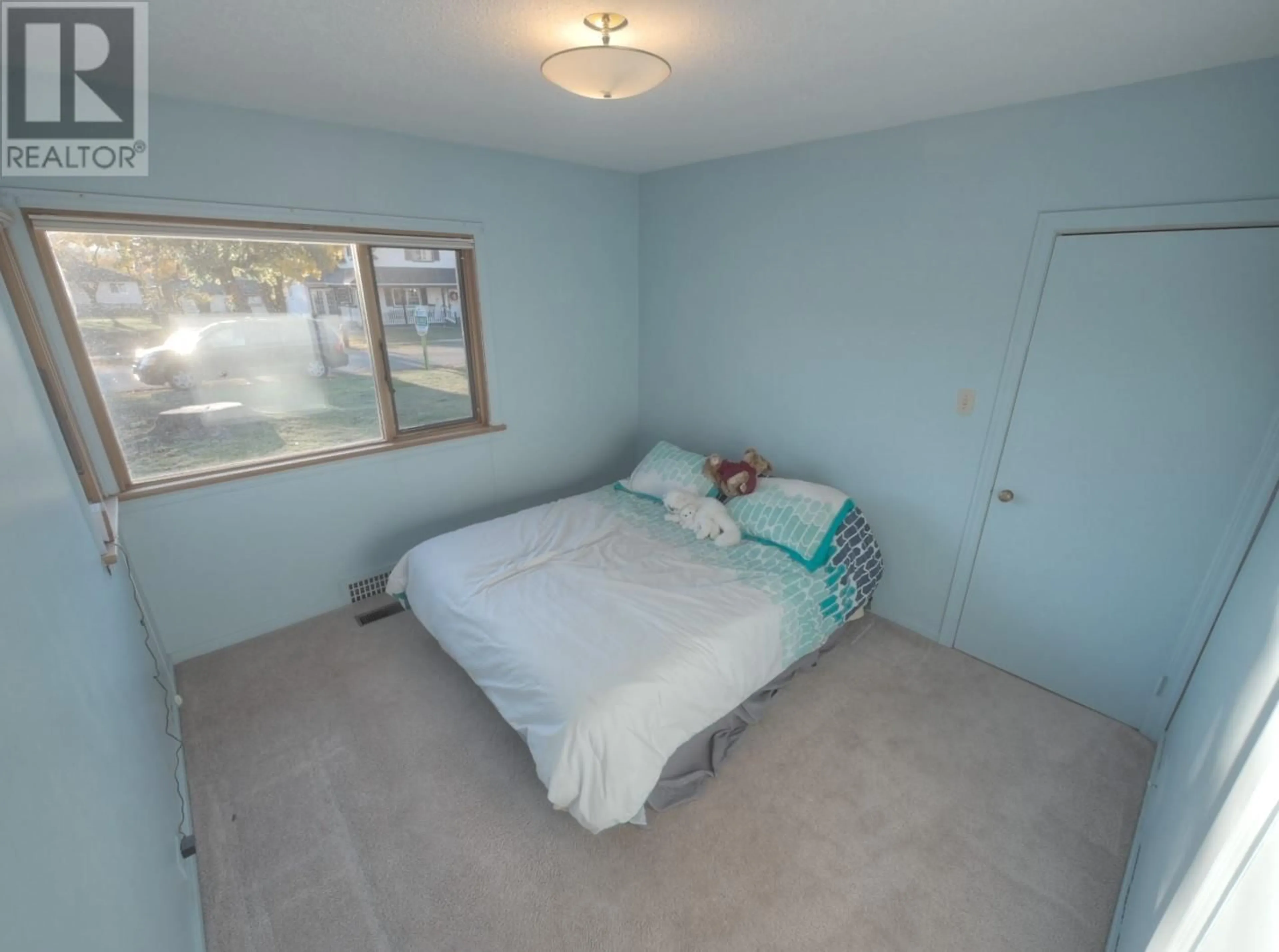 A pic of a room, carpet floors for 7298 8th Street, Grand Forks British Columbia V0H1H0