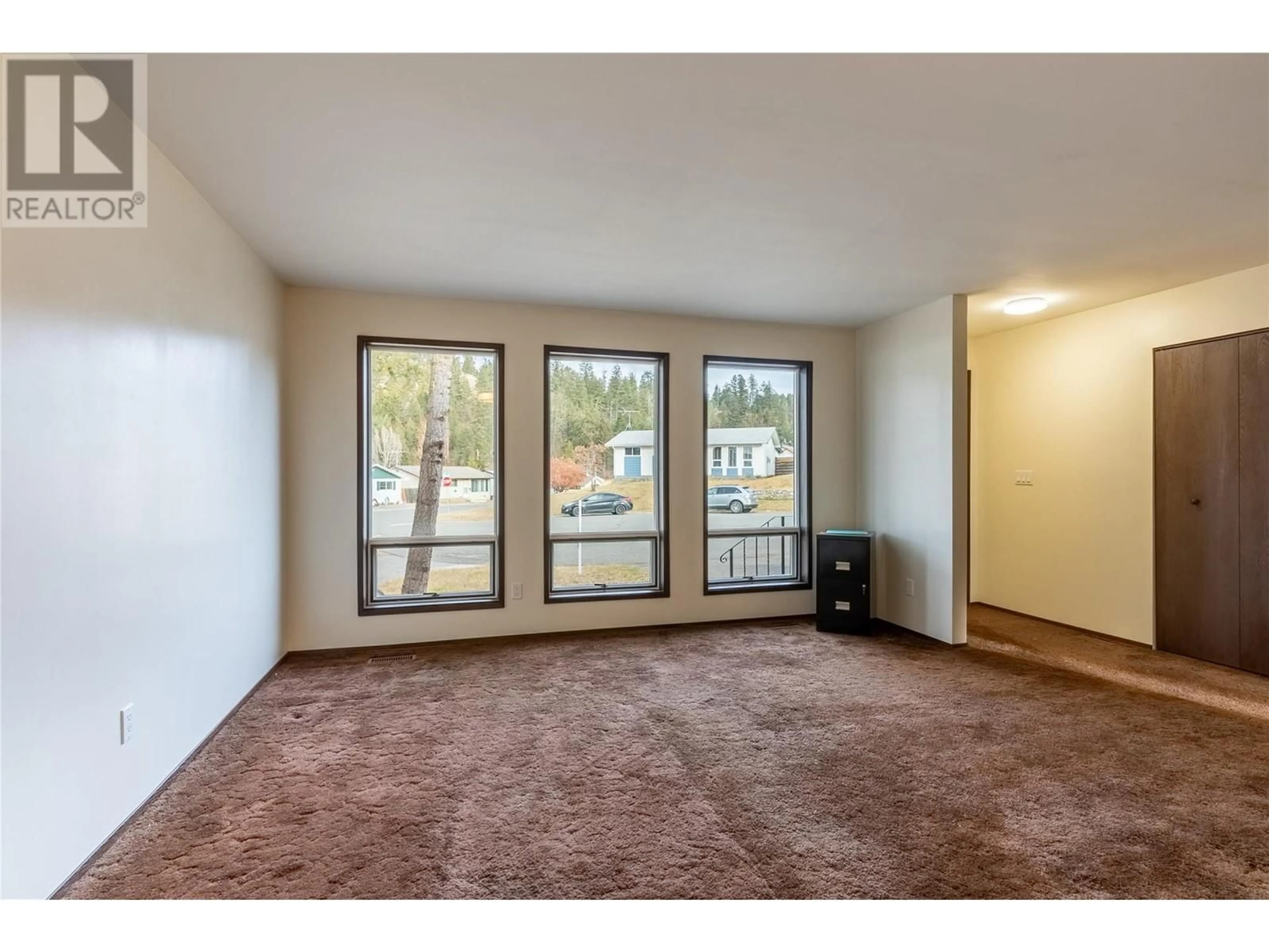 Other indoor space, carpet floors for 210 Basalt Place, Logan Lake British Columbia V0K1W0