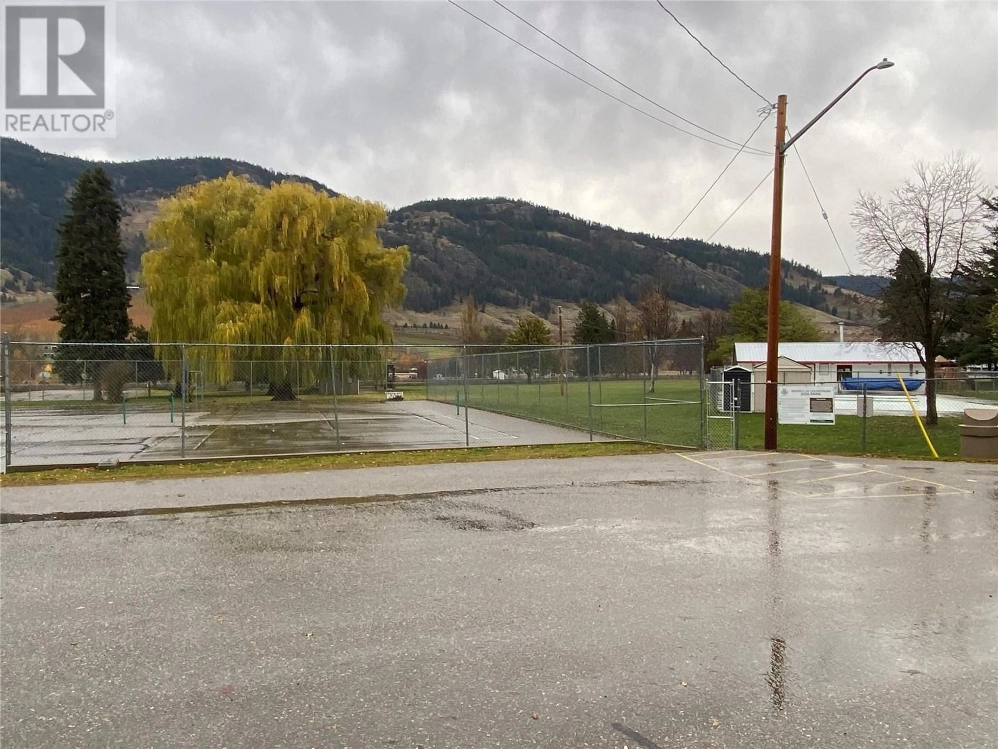 Parking for 6468 Lavington Way, Coldstream British Columbia V1B3G5