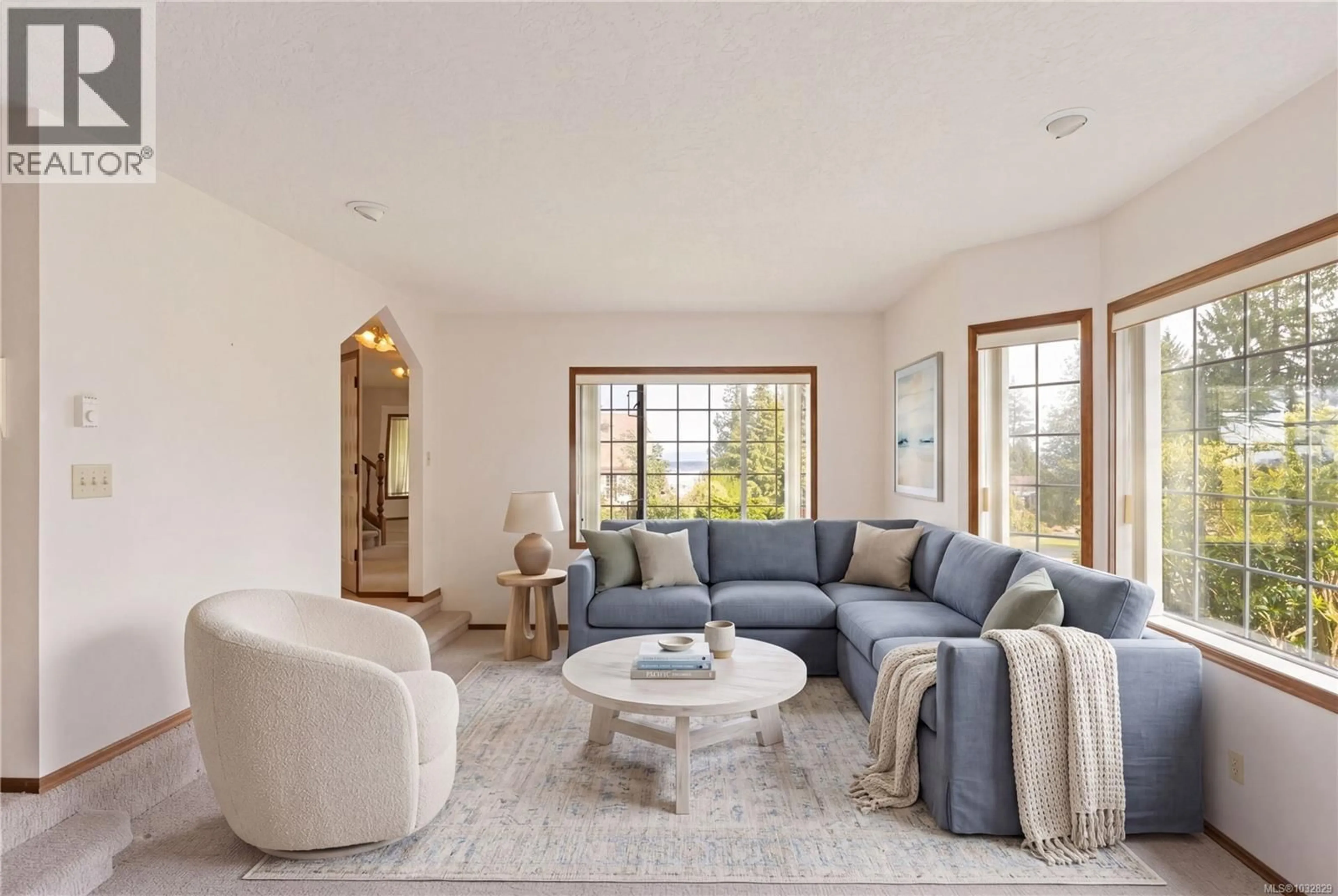 Living room with furniture, unknown for 1753 MAYNEVIEW TERRACE, North Saanich British Columbia V8L4L5