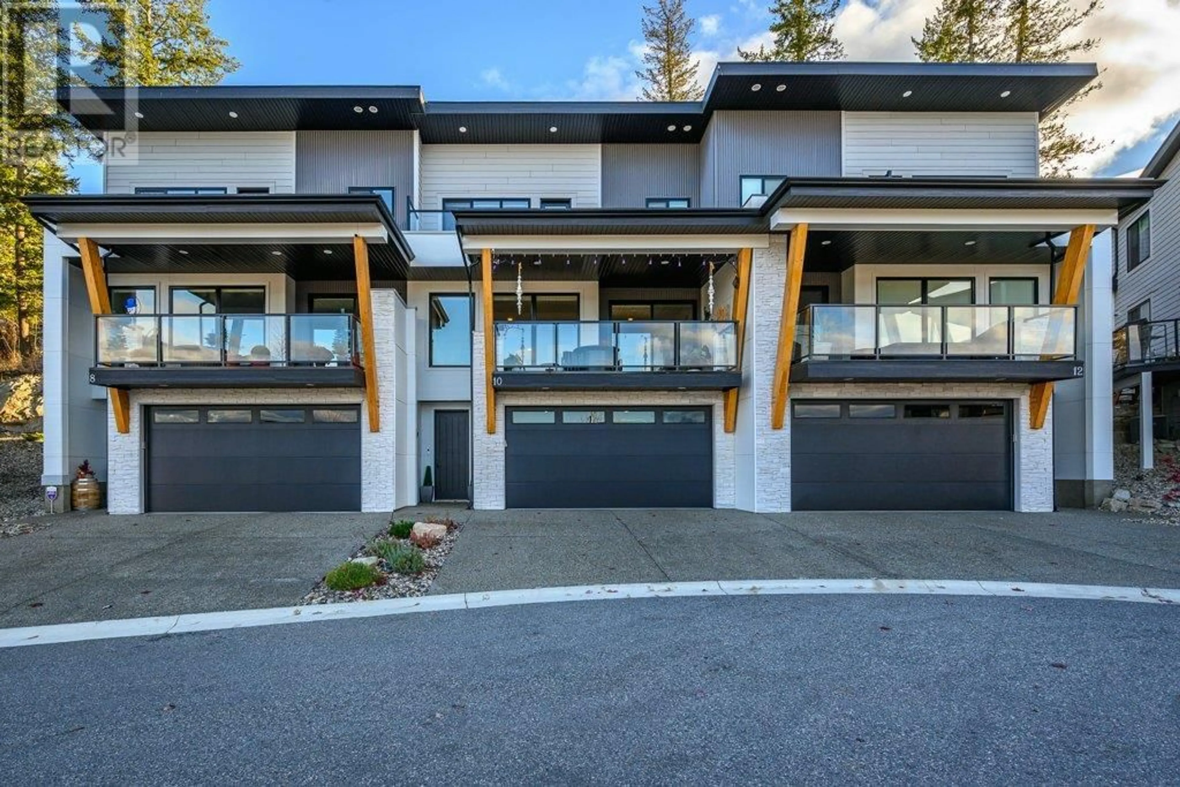 A pic from exterior of the house or condo, cottage for 269 Diamond Way Unit# 10, Vernon British Columbia V1H0A2