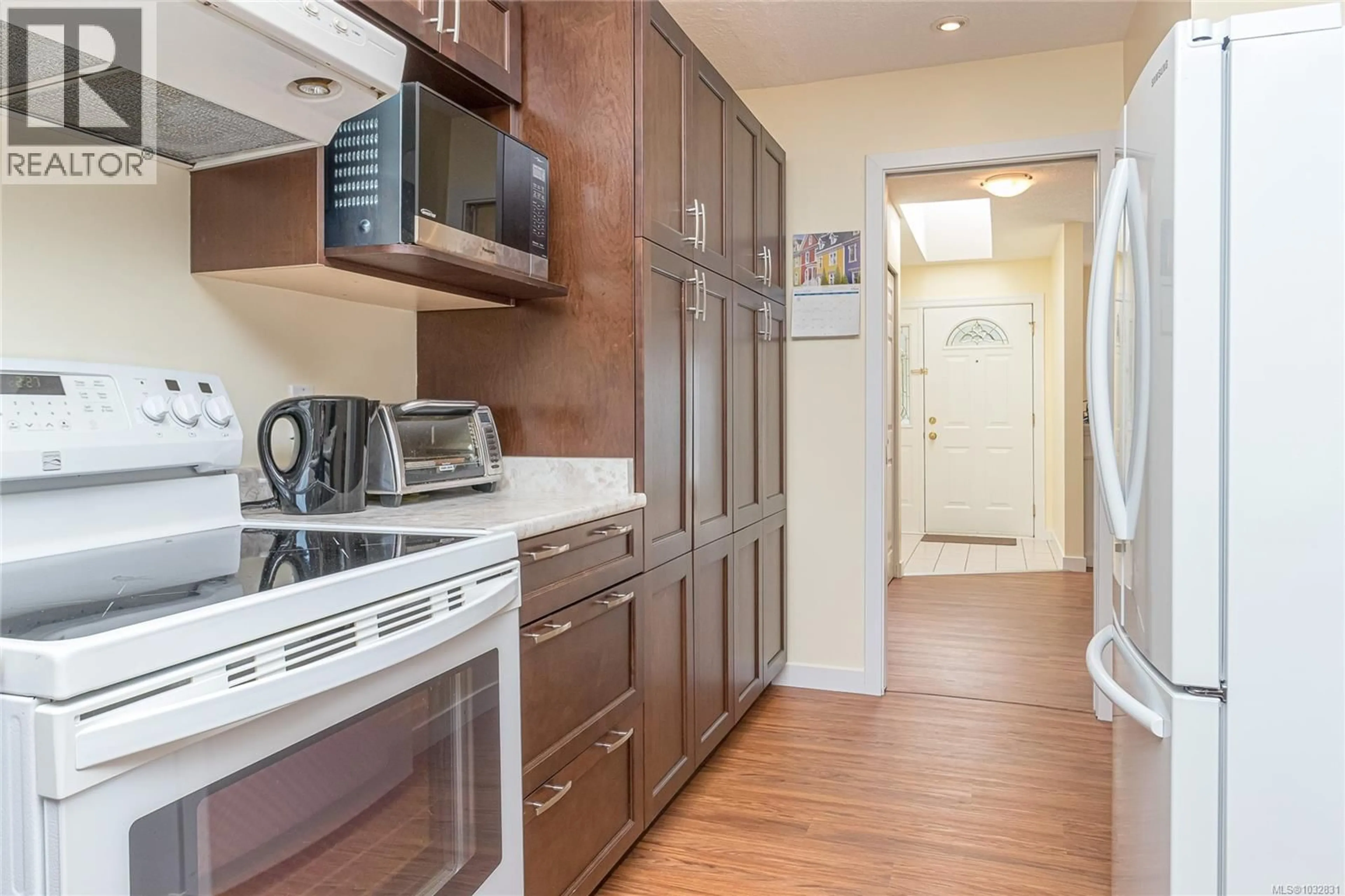 Standard kitchen, unknown for 753 SORIEL ROAD, Parksville British Columbia V9P1B5