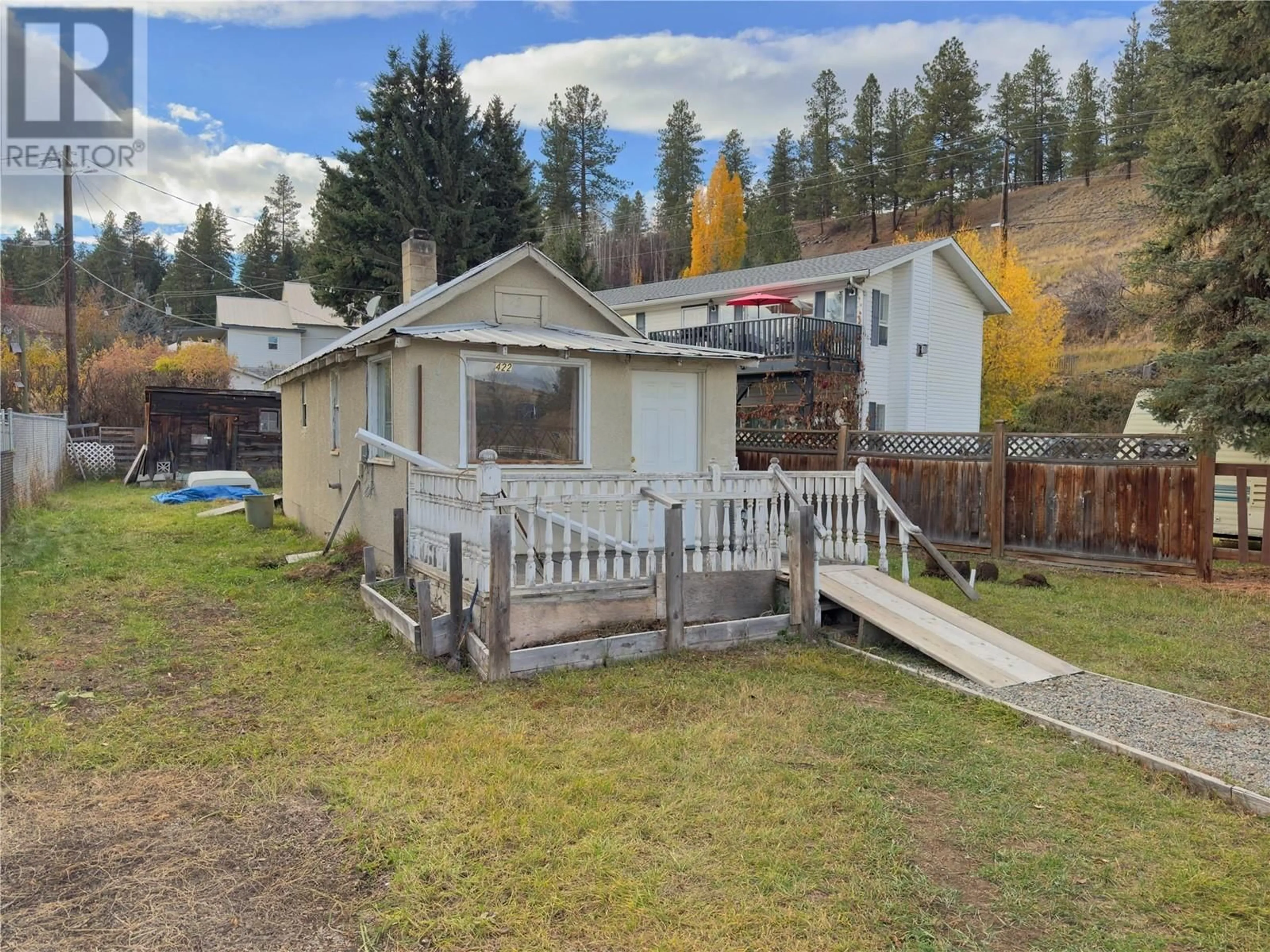 Frontside or backside of a home, cottage for 422 Johnson Street, Princeton British Columbia V0X1W0