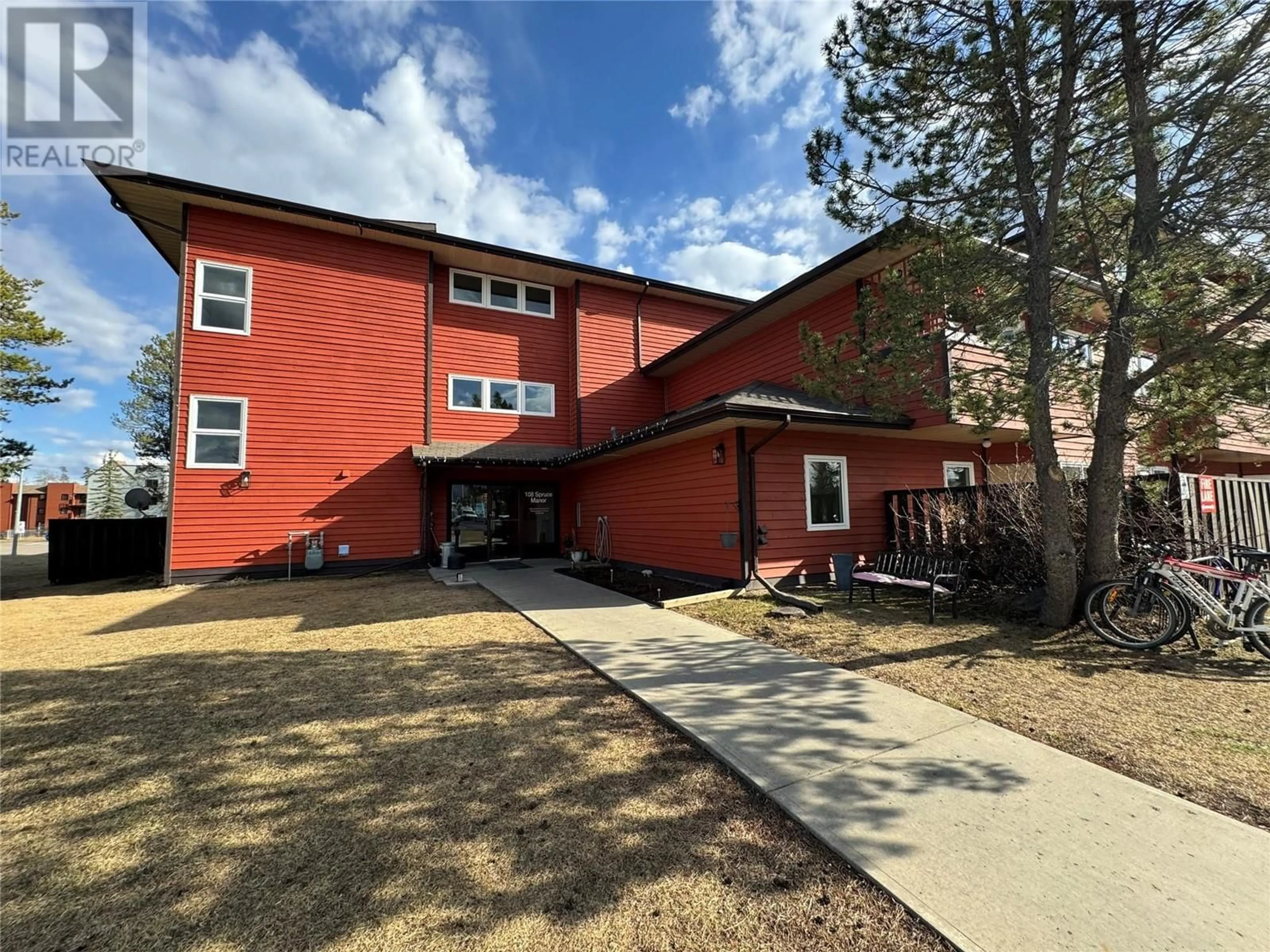 A pic from exterior of the house or condo, the front or back of building for 108 Spruce Avenue Unit# 305, Tumbler Ridge British Columbia V0C2W0