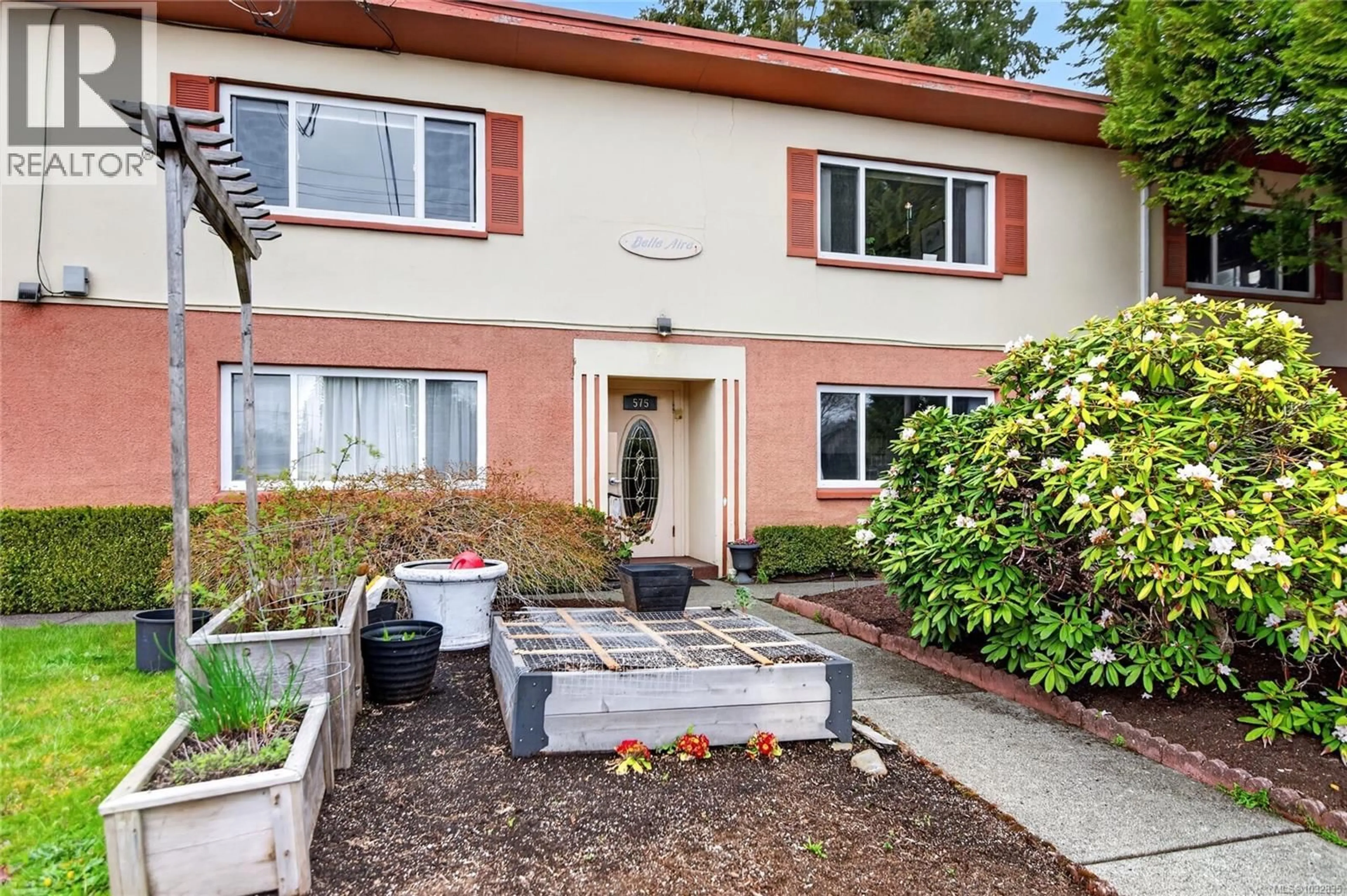 Unknown for 575 14TH STREET, Courtenay British Columbia V9N1W4