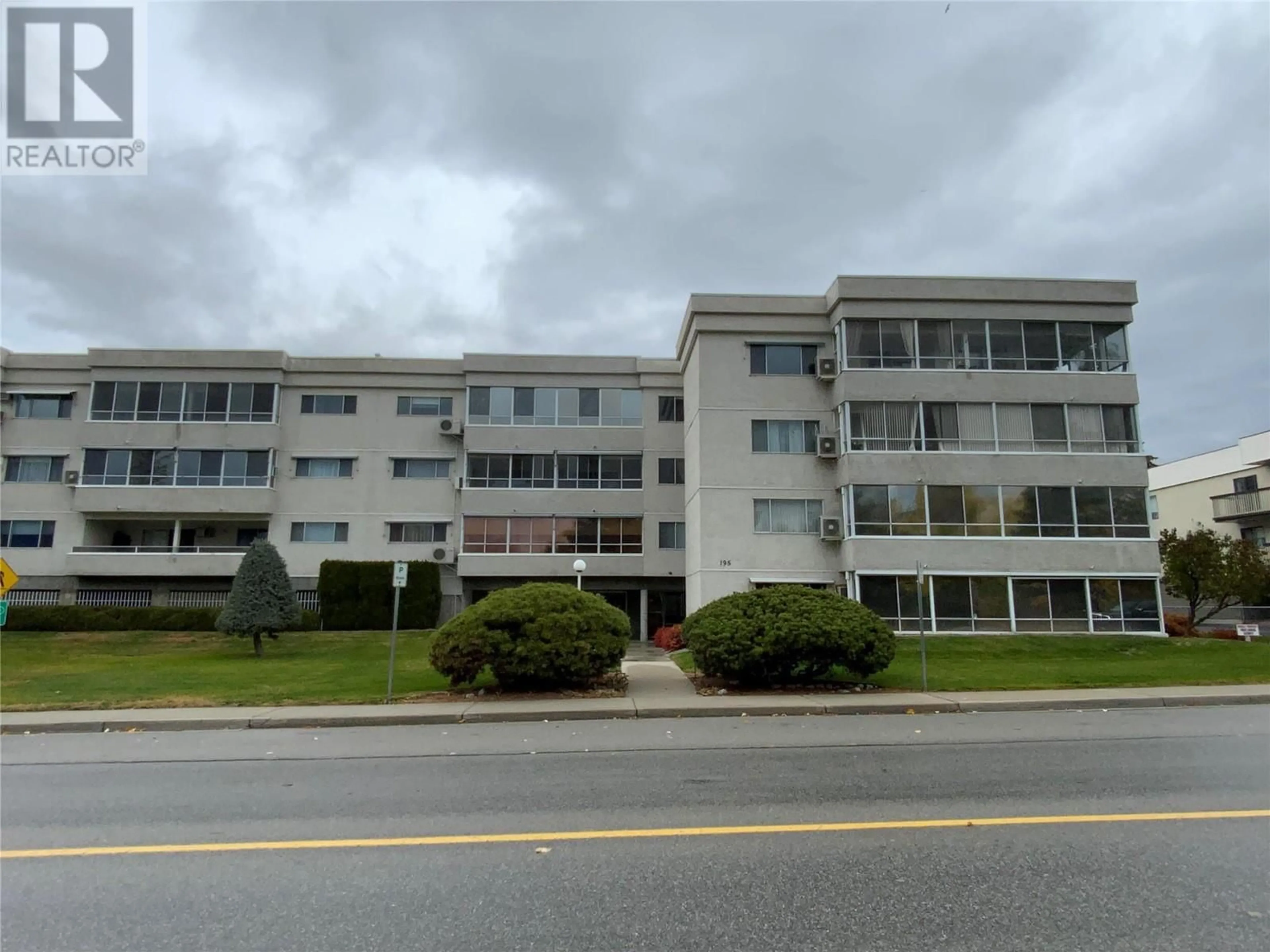 A pic from exterior of the house or condo, the front or back of building for 195 Warren Avenue Unit# 407, Penticton British Columbia V2A3N1