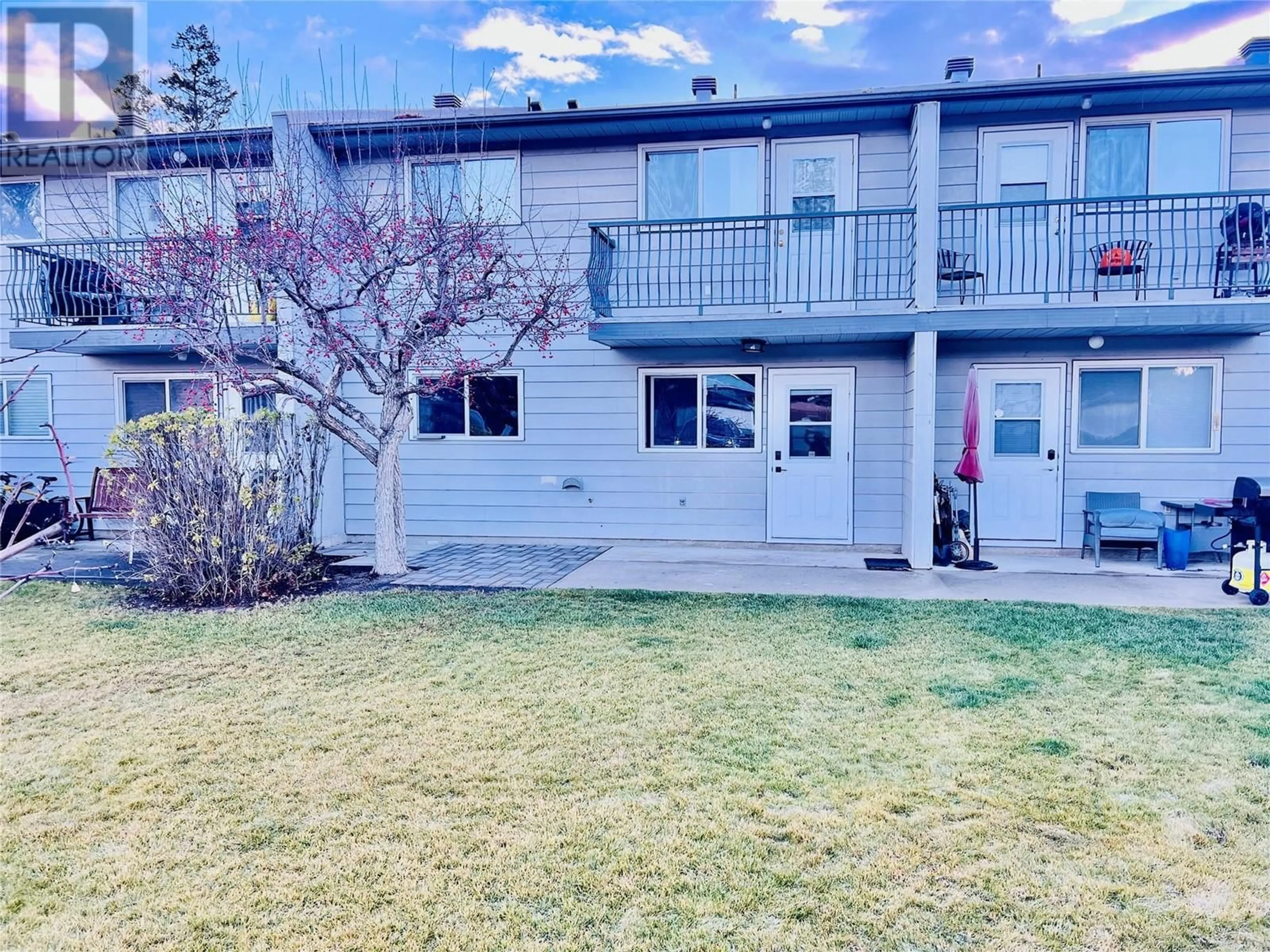 A pic from exterior of the house or condo, the front or back of building for 302 10TH Avenue Unit# 106, Invermere British Columbia V0A1K0