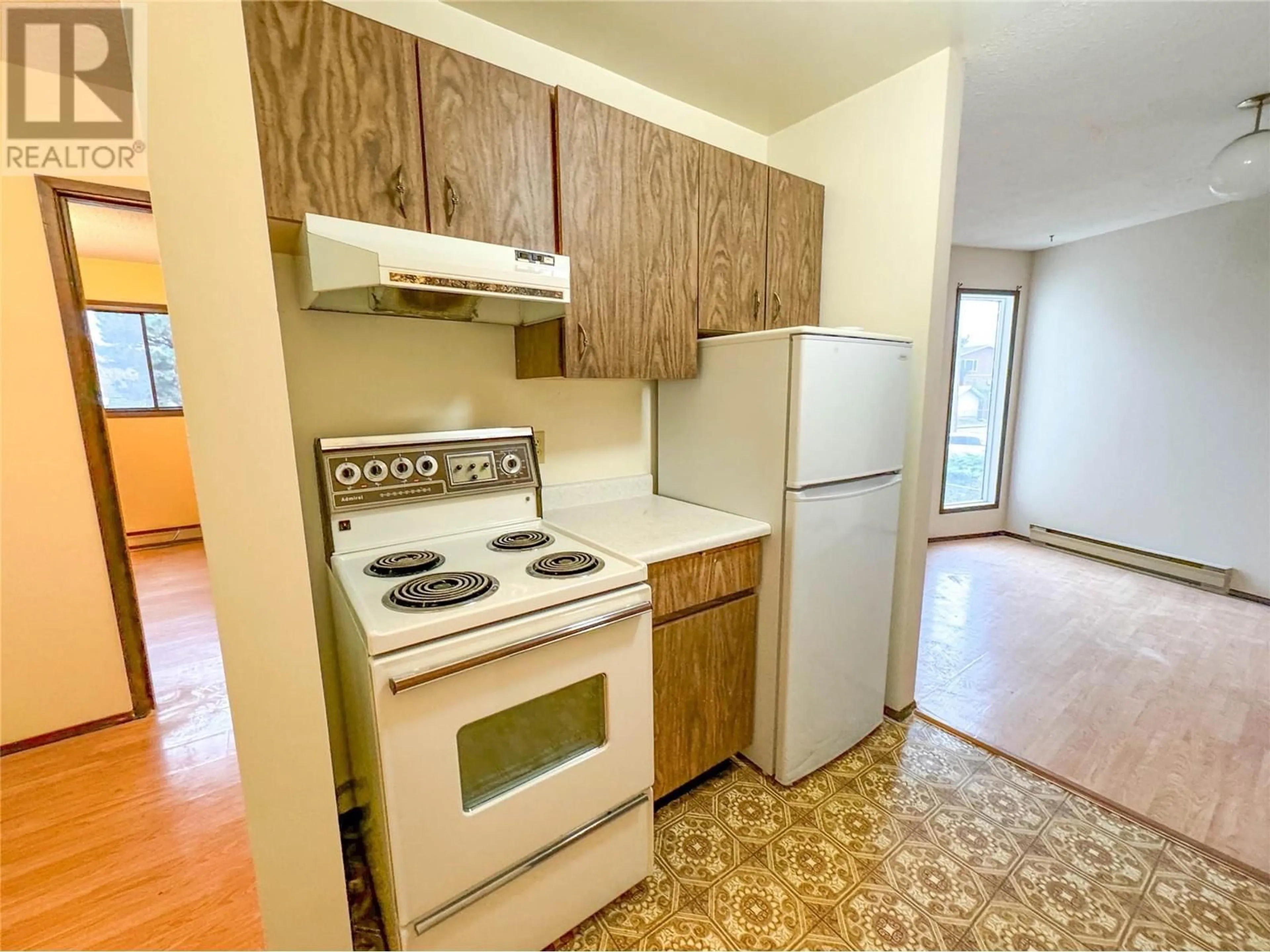 Standard kitchen, unknown for 21 (205) - 1703 MENZIES STREET, Merritt British Columbia V1K1B8
