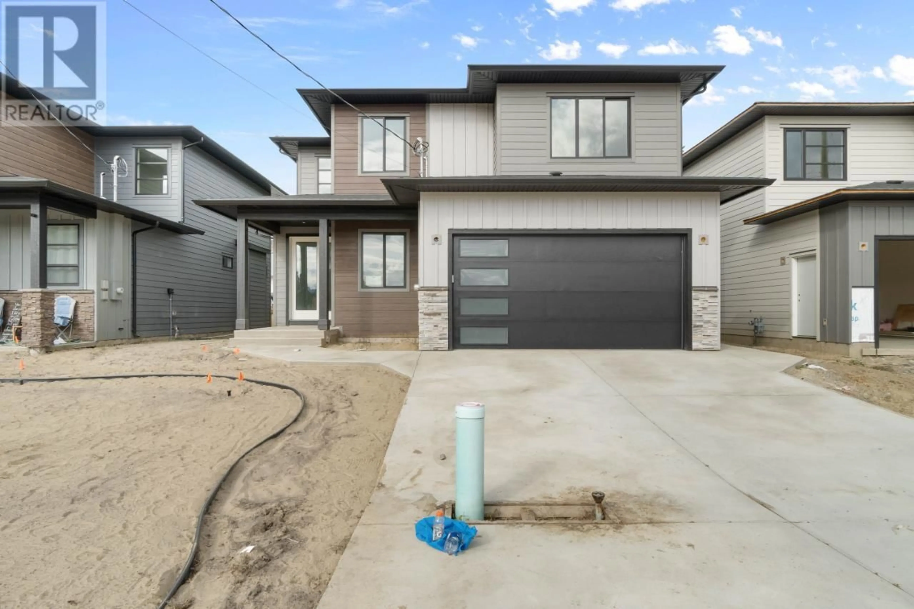 Frontside or backside of a home, the street view for 2616 ELSTON Drive, Kamloops British Columbia V2B0K1