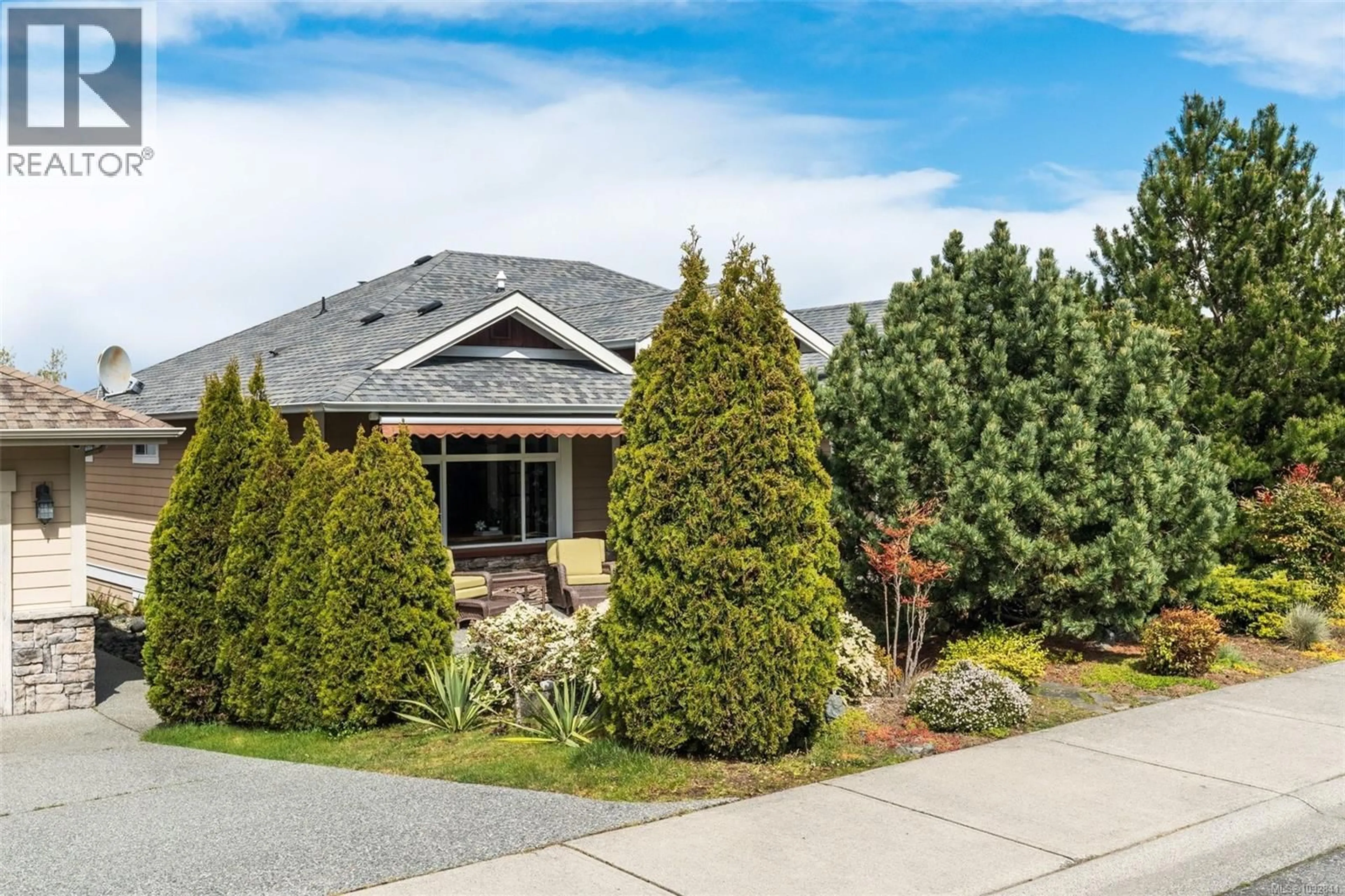 Home with brick exterior material, street for 6480 WEDGEWOOD PLACE, Nanaimo British Columbia V9V1V4