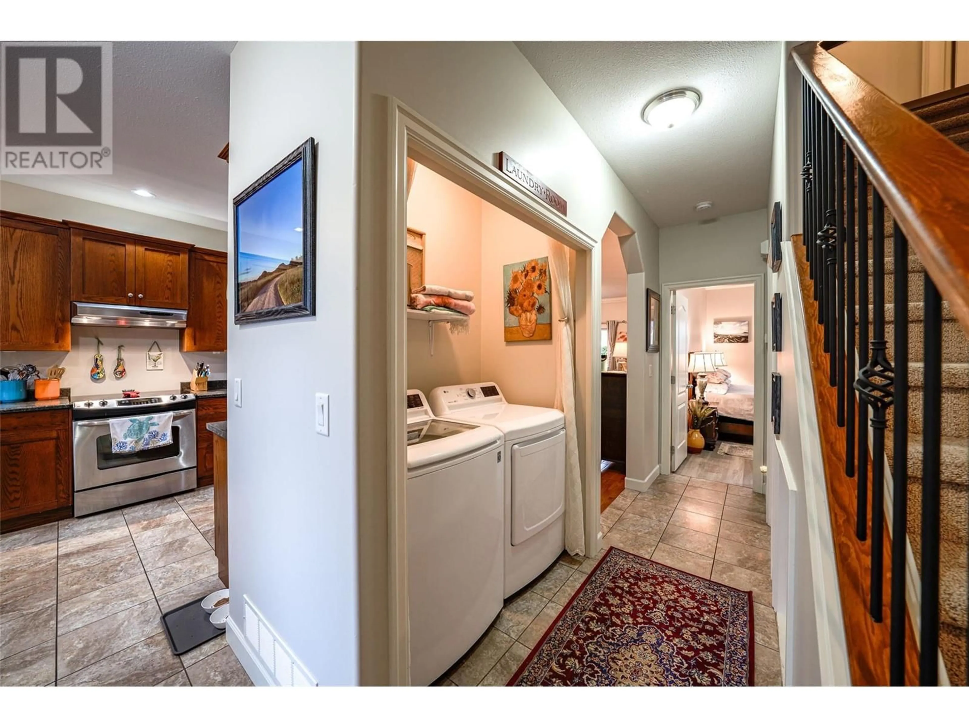 Indoor entryway, wood floors for 5101 19th Street Unit# 11, Vernon British Columbia V1T9V8