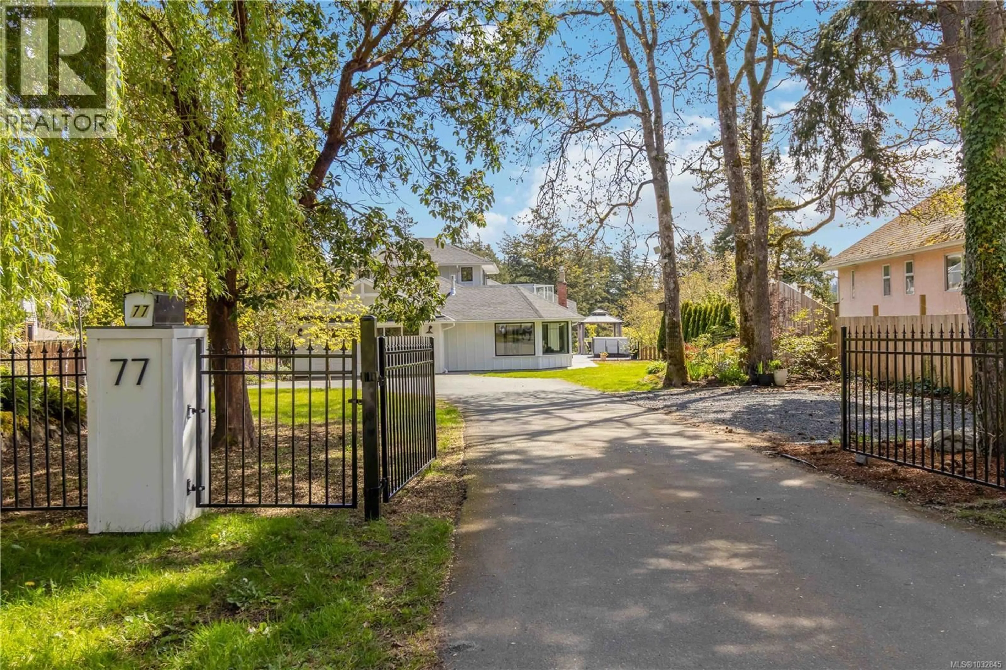 A pic from outside/outdoor area/front of a property/back of a property/a pic from drone, street for 77 VIEW ROYAL AVENUE, View Royal British Columbia V9B1A6