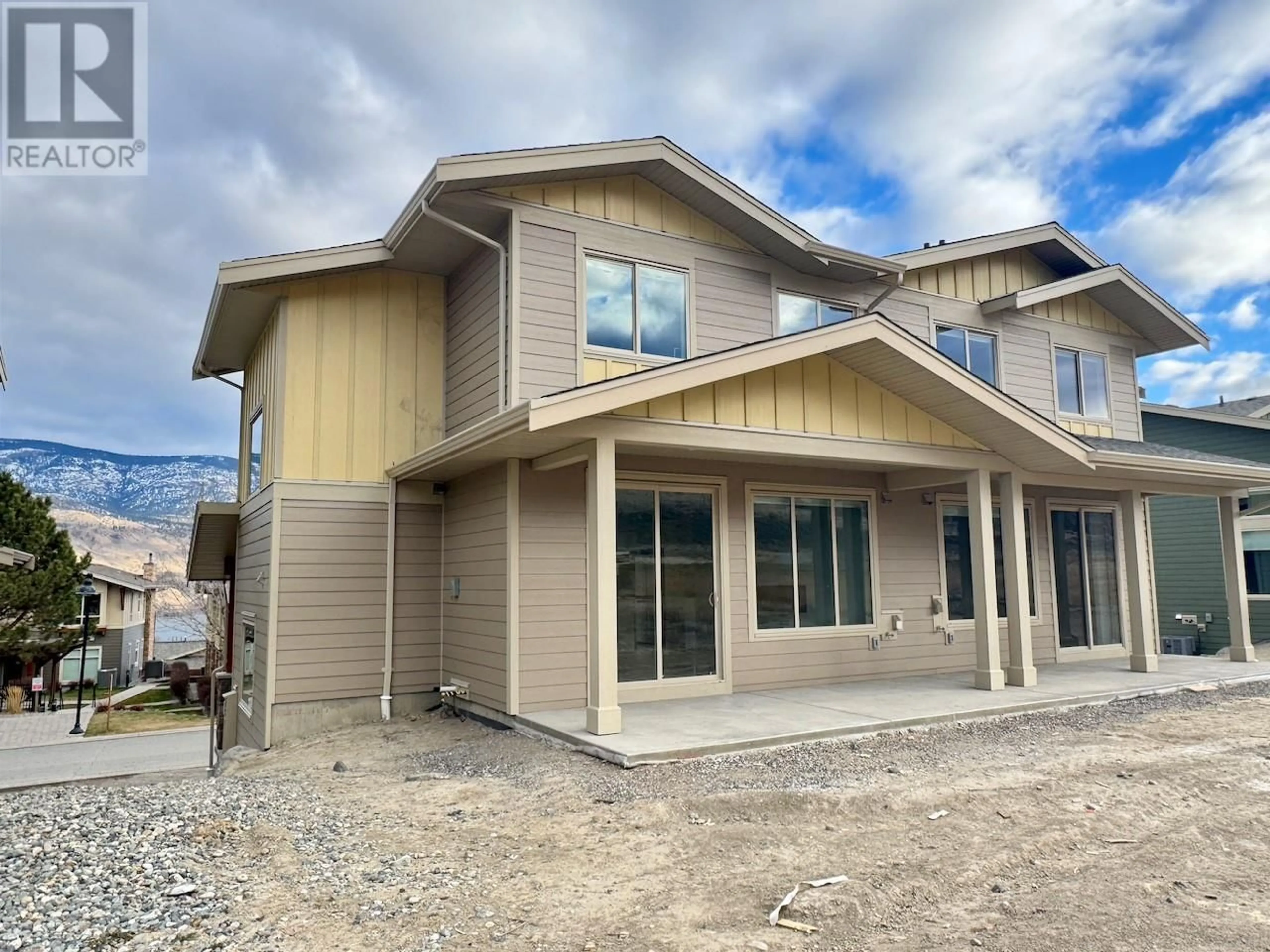 Home with vinyl exterior material, unknown for 27 - 130 COLEBROOK ROAD, Kamloops British Columbia V2H1T7