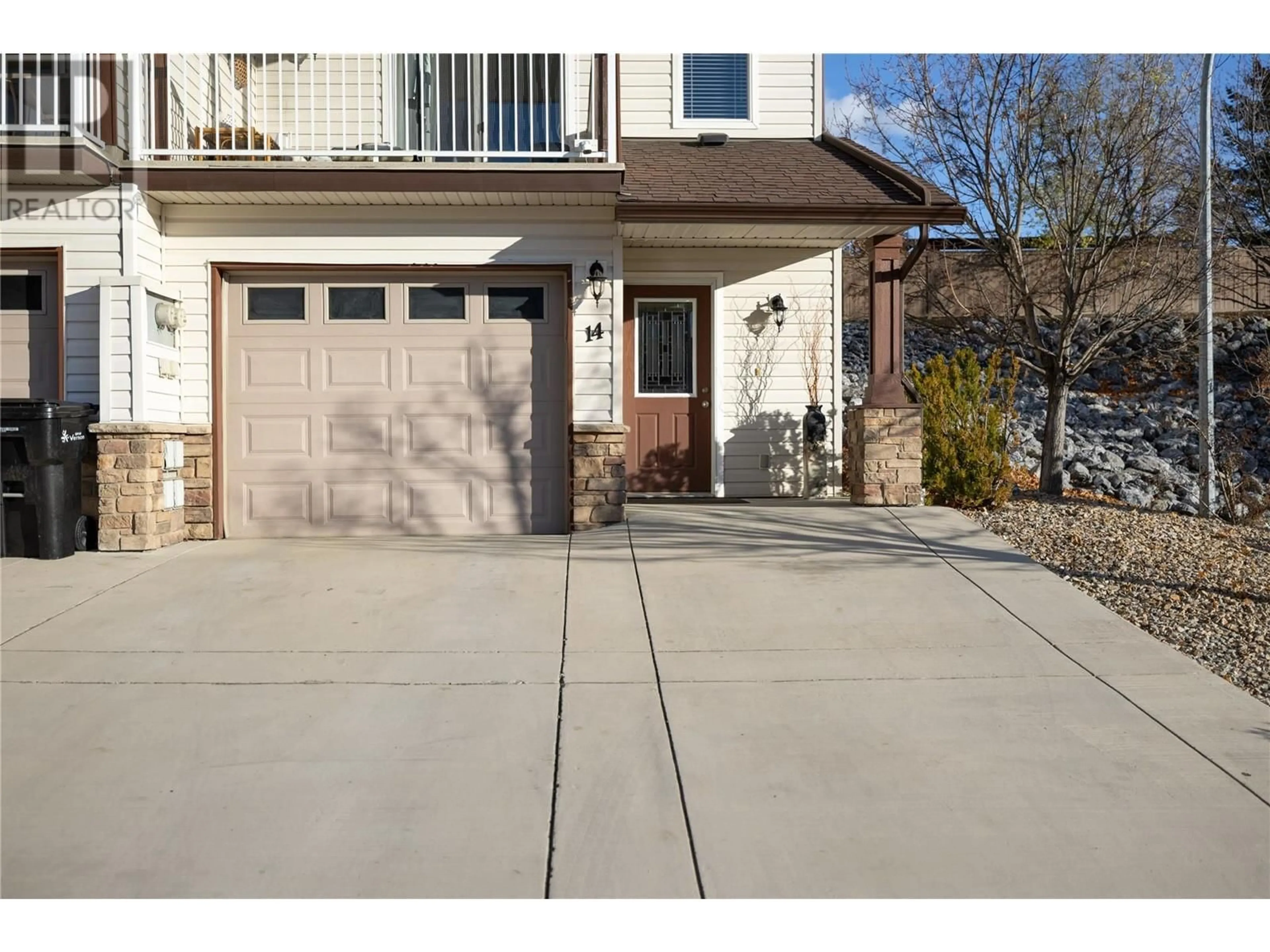 Frontside or backside of a home, the street view for 5901 Heritage Drive Unit# 14, Vernon British Columbia V1H1Z5