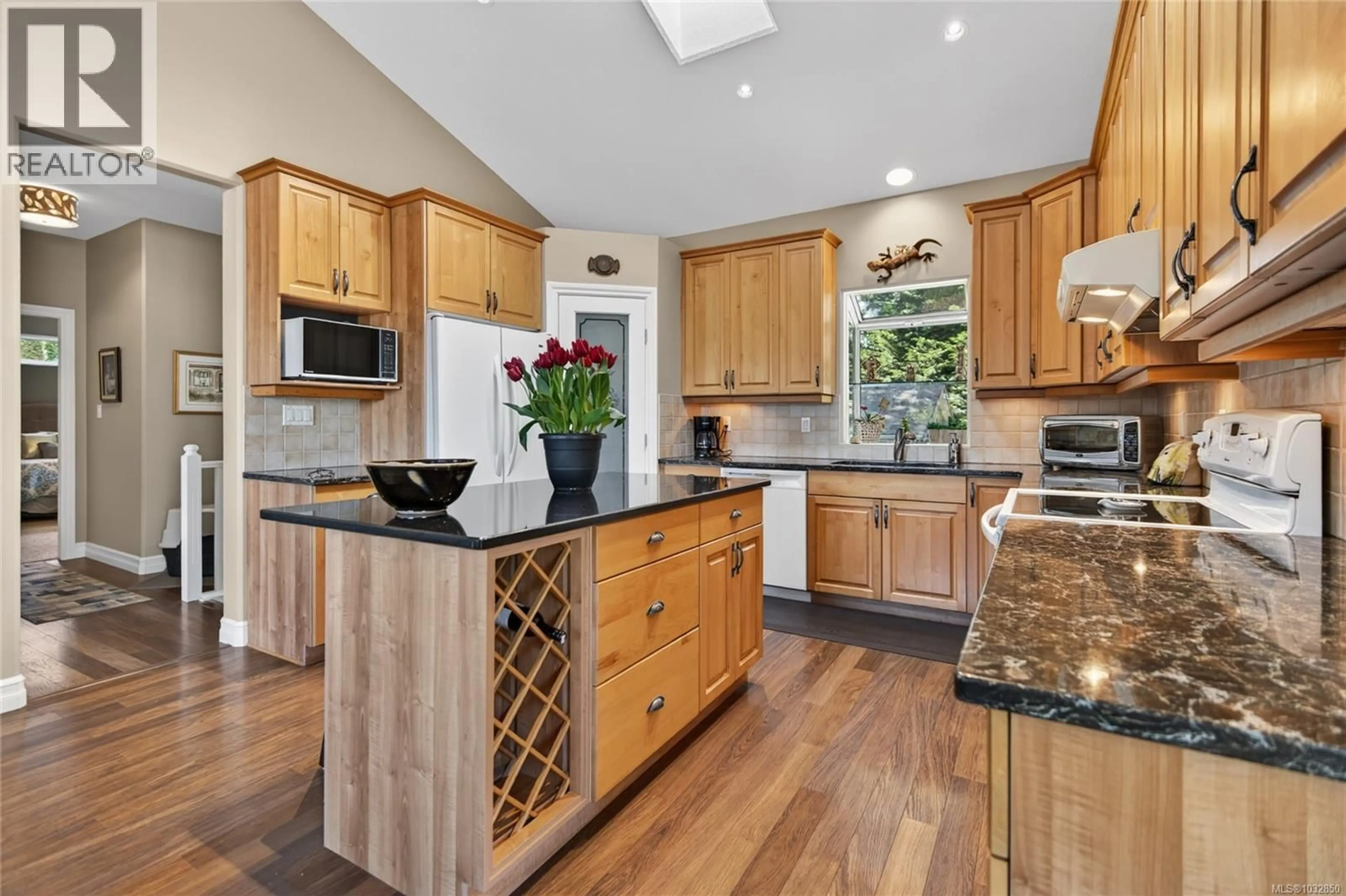 Unknown for 4594 MAPLE GUARD DRIVE, Bowser British Columbia V0R1G0