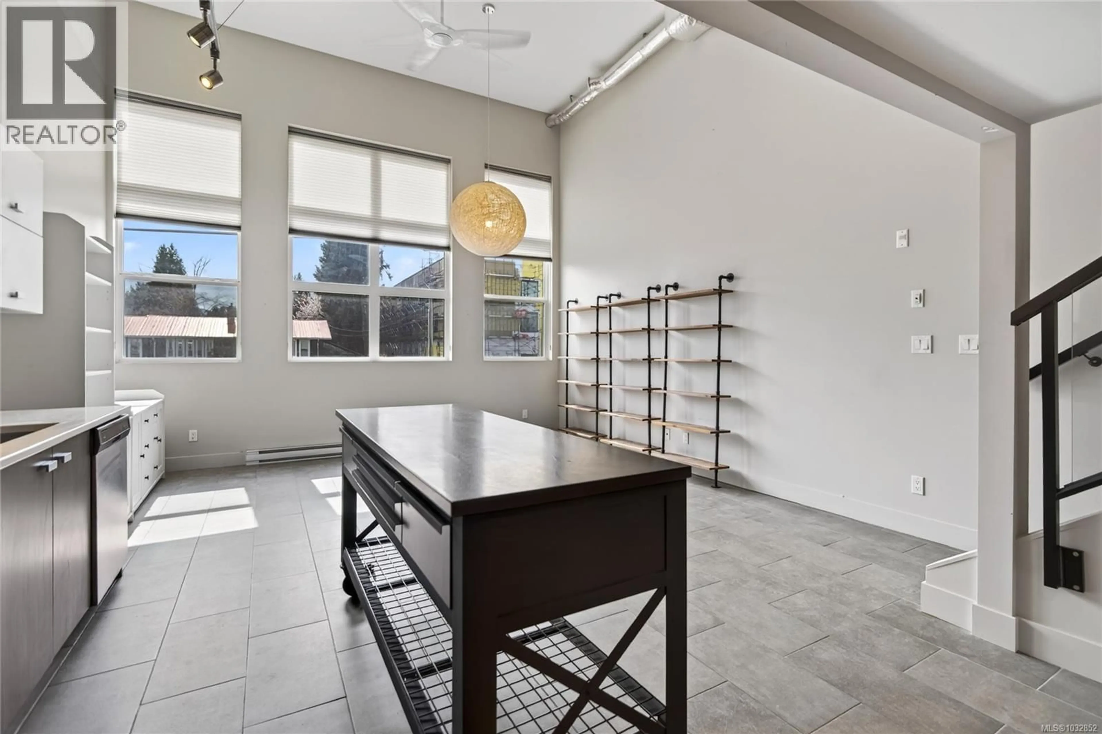 Unknown for 307 - 1978 CLIFFE AVENUE, Courtenay British Columbia V9N2N1