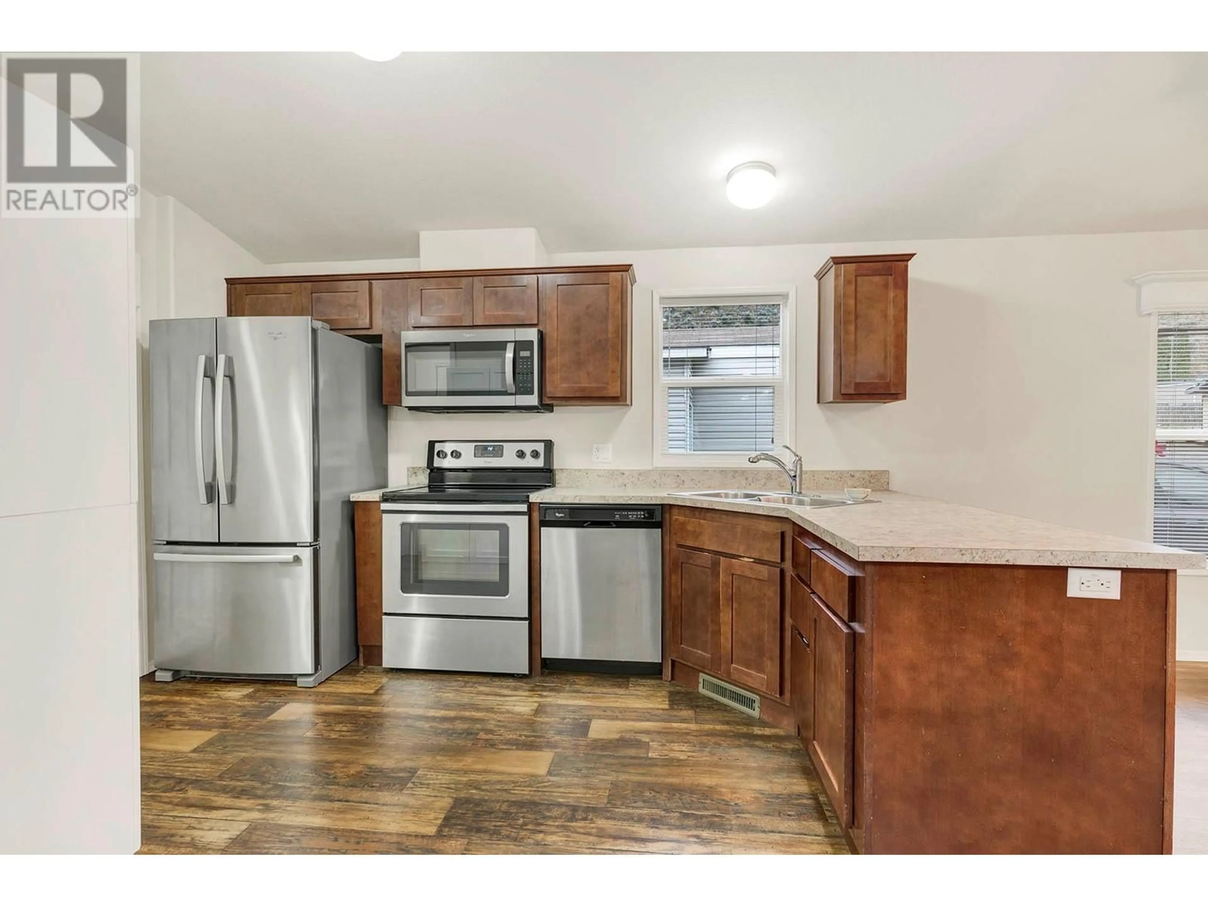 Standard kitchen, wood floors, cottage for 7155 DALLAS Drive Unit# A21, Kamloops British Columbia V2C5A2