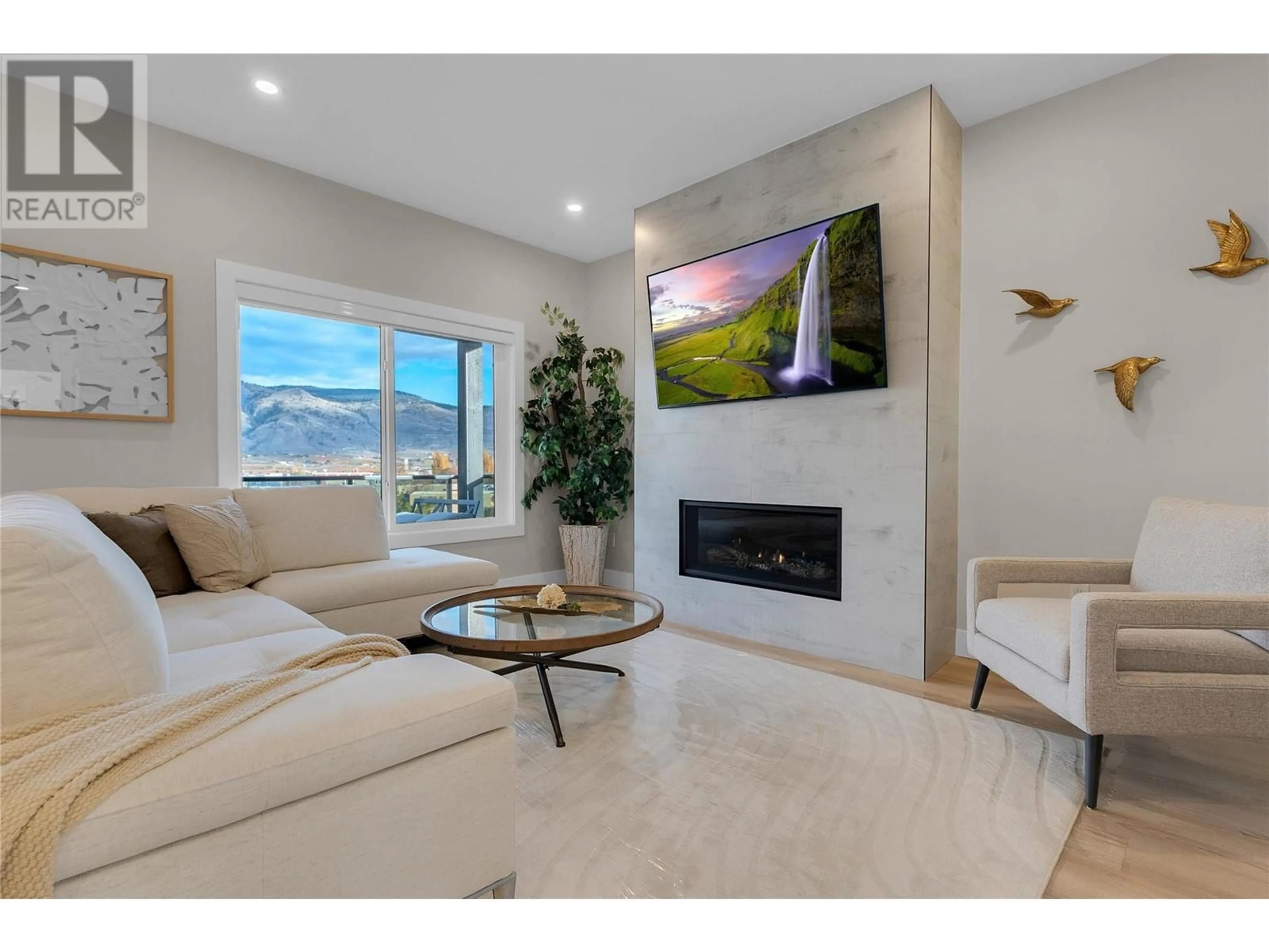 Living room with furniture, unknown for 1 - 6811 NIGHTHAWK DRIVE, Osoyoos British Columbia V0H1V5