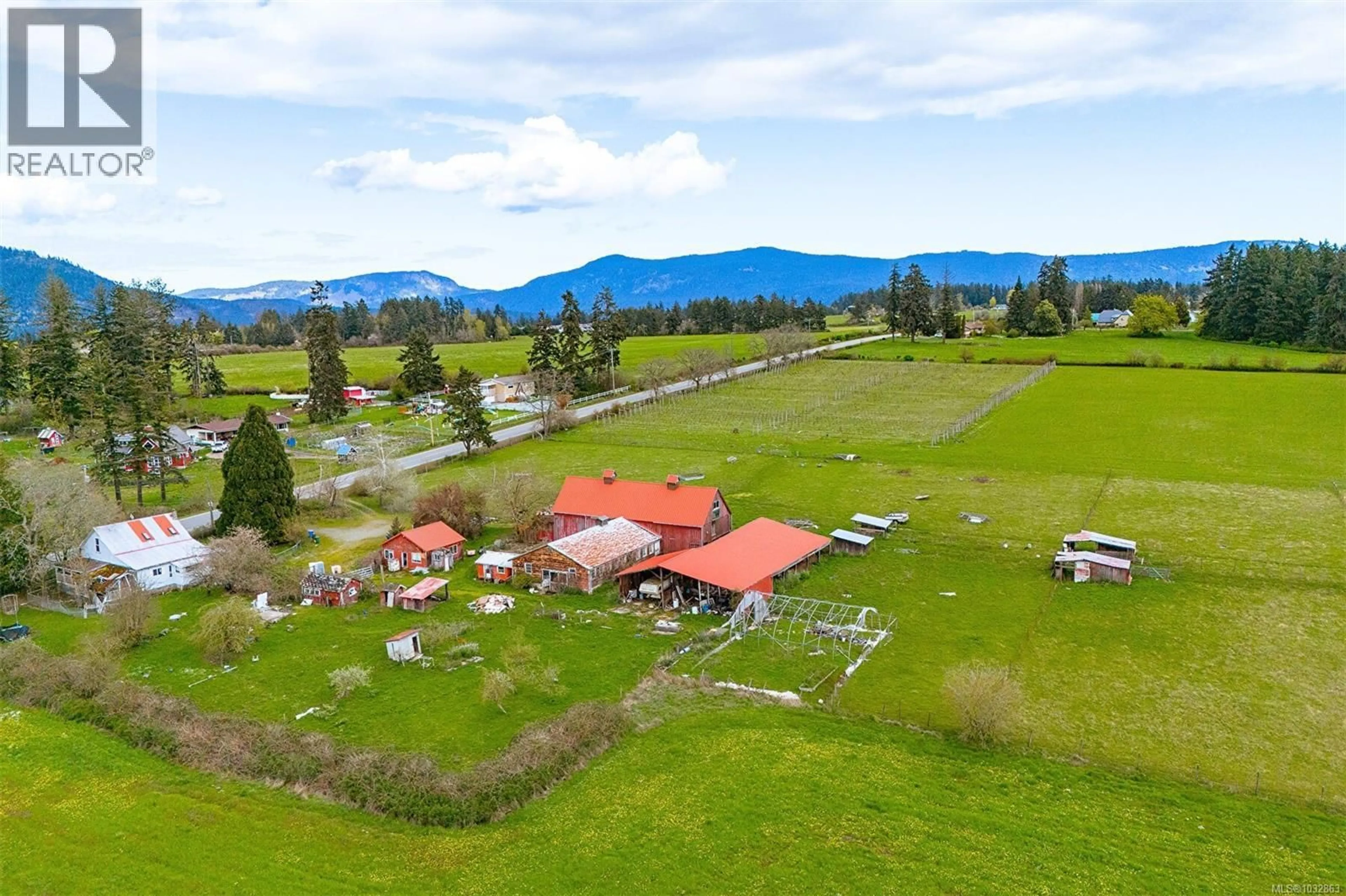 A pic from outside/outdoor area/front of a property/back of a property/a pic from drone, mountain view for 1980 KOKSILAH ROAD, Cowichan Bay British Columbia V0R1N1