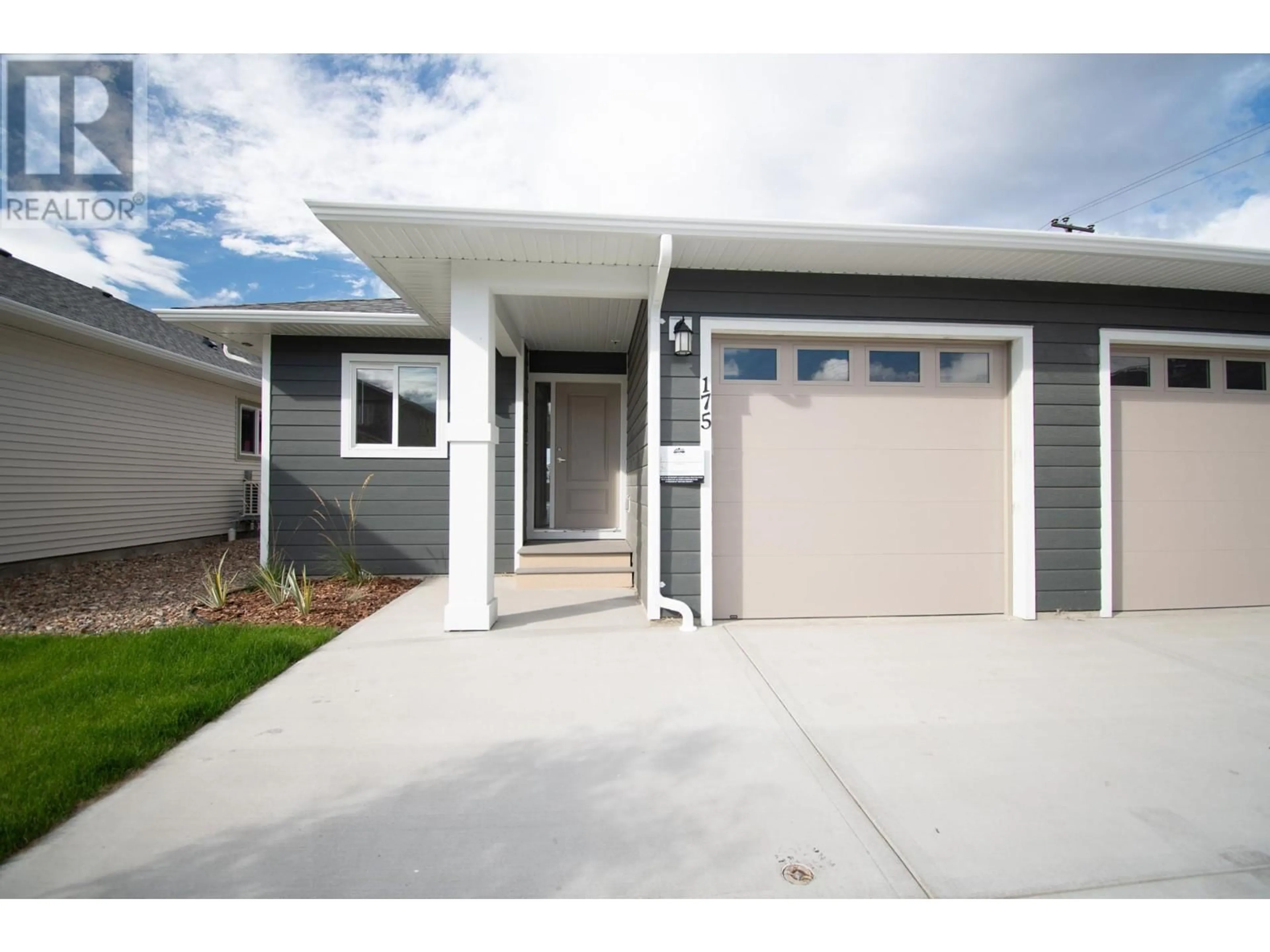 Frontside or backside of a home, the street view for 8800 DALLAS Drive Unit# 175, Kamloops British Columbia V2C0G8