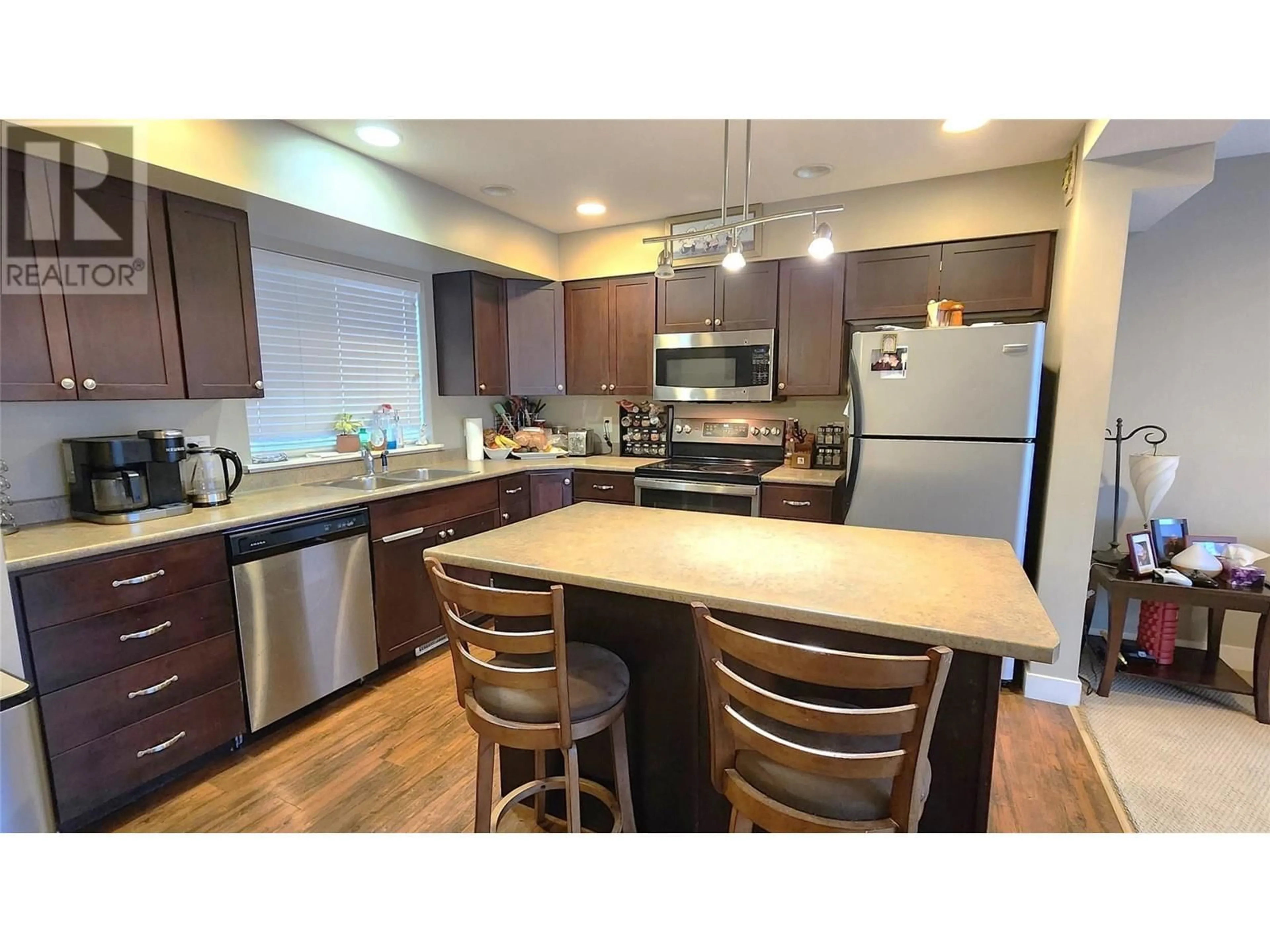 Standard kitchen, wood floors for 1990 Pacific Way Unit# 30, Kamloops British Columbia V1S1W3