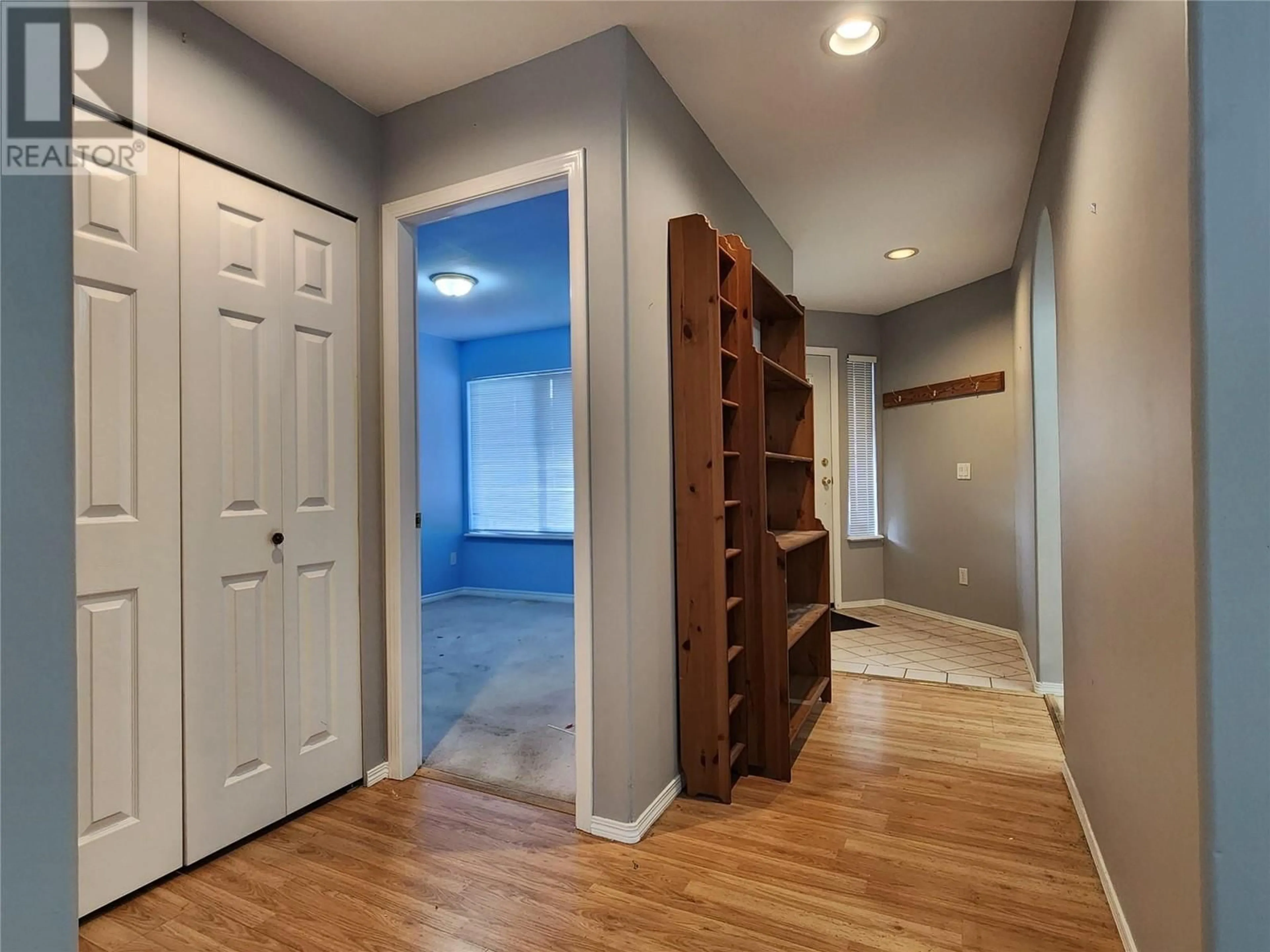 Indoor entryway, wood floors for 807 Railway Avenue Unit# 8, Ashcroft British Columbia V0K1A0