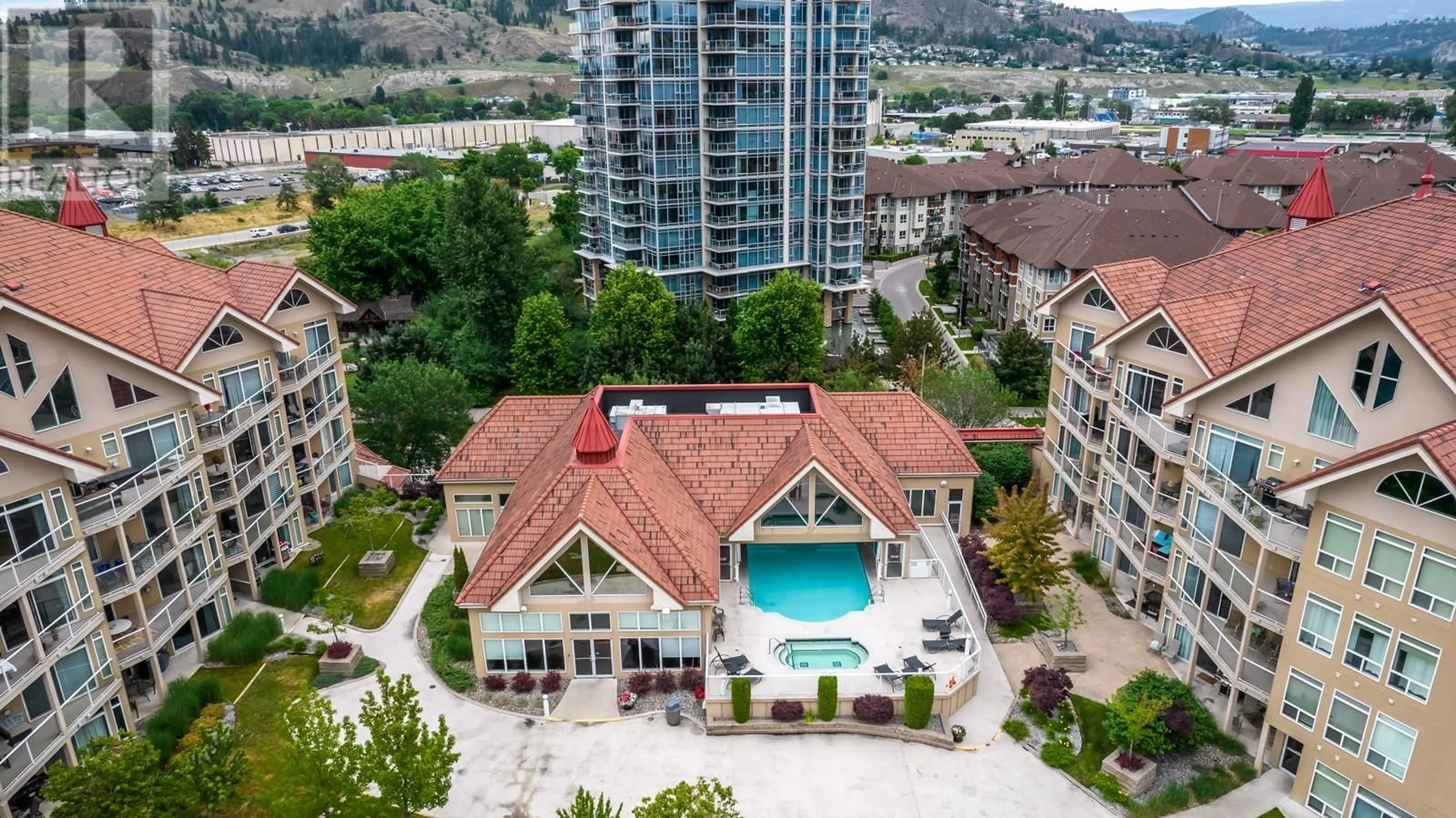 A pic from exterior of the house or condo, the front or back of building for 1088 Sunset Drive Unit# 531, Kelowna British Columbia V1Y9W1