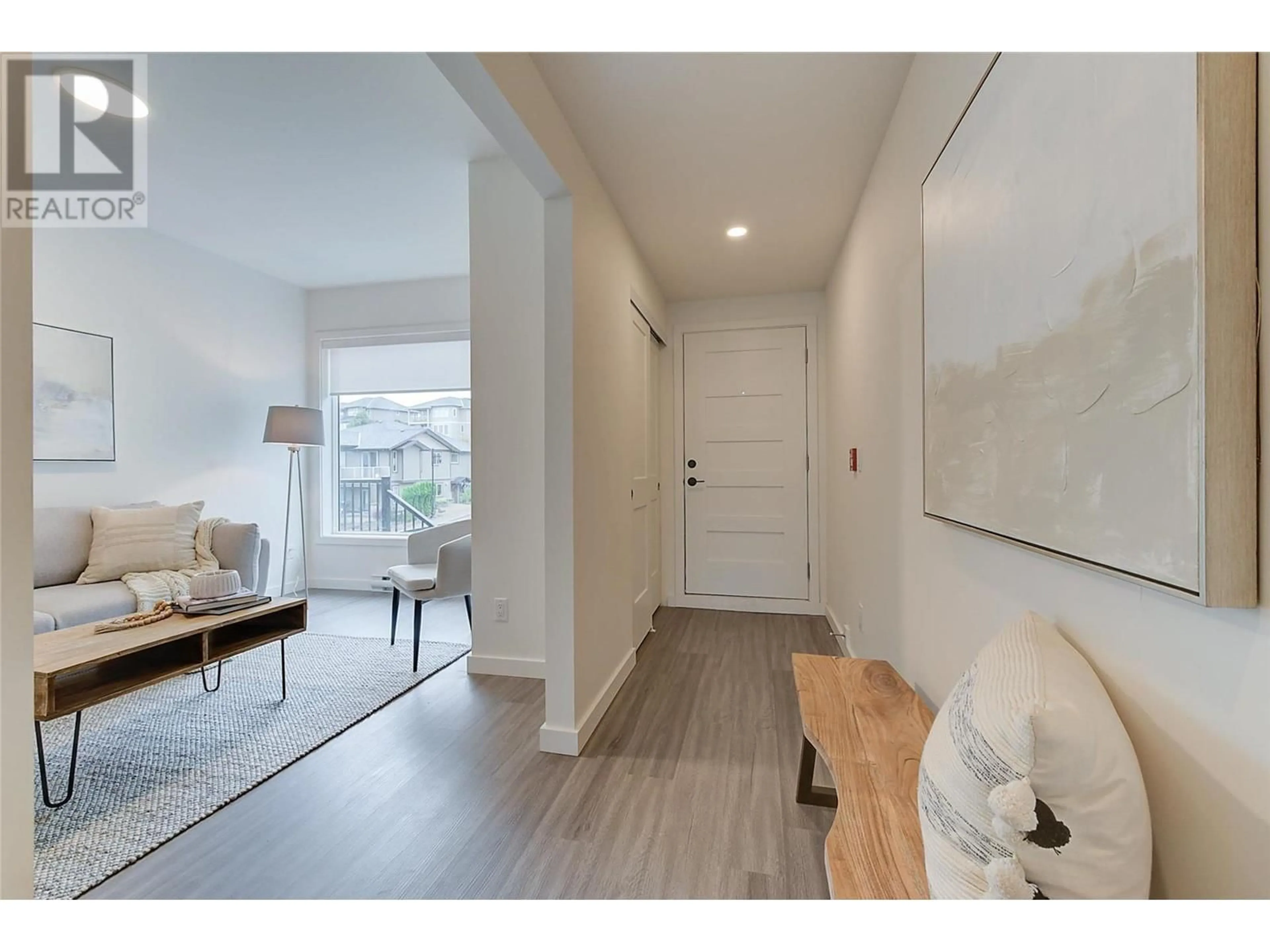 Indoor entryway, wood floors for 685 Boynton Place Unit# 62, Kelowna British Columbia V1Y4C5