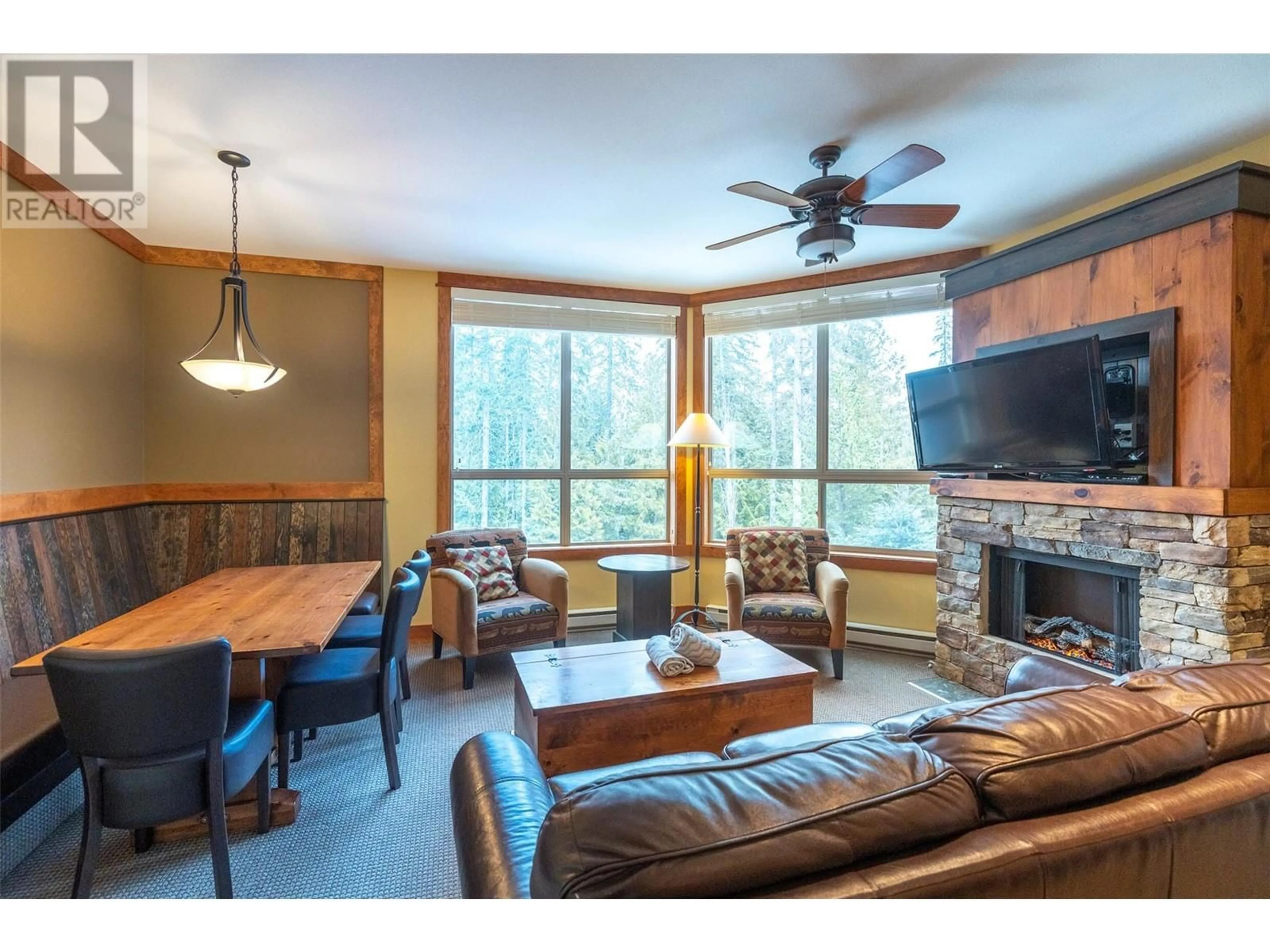 Living room, wood floors for 4559 TIMBERLINE Crescent Unit# 632A, Fernie British Columbia V0B1M5