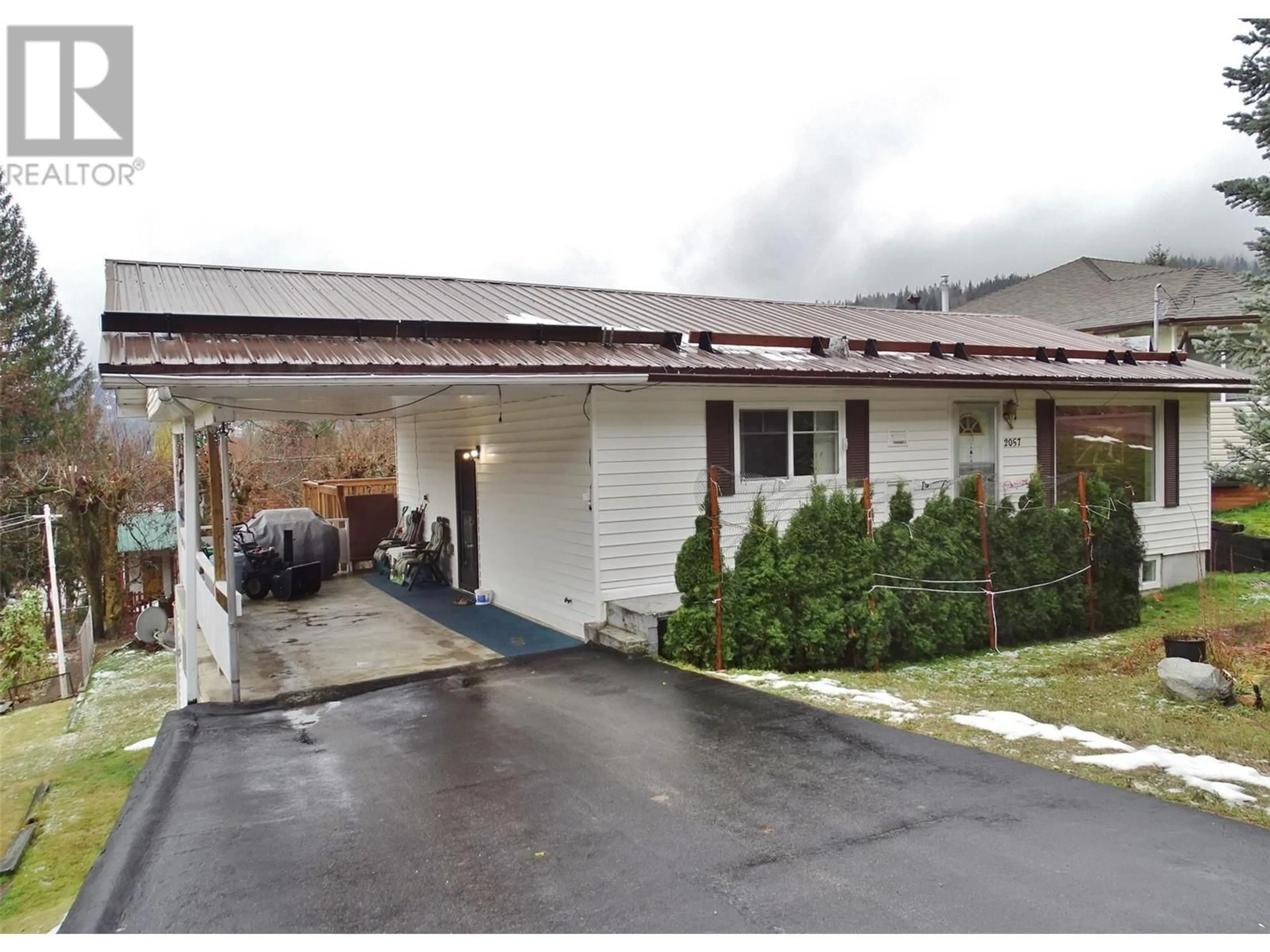 A pic from exterior of the house or condo, cottage for 2057 Cook Avenue, Rossland British Columbia V0G1Y0