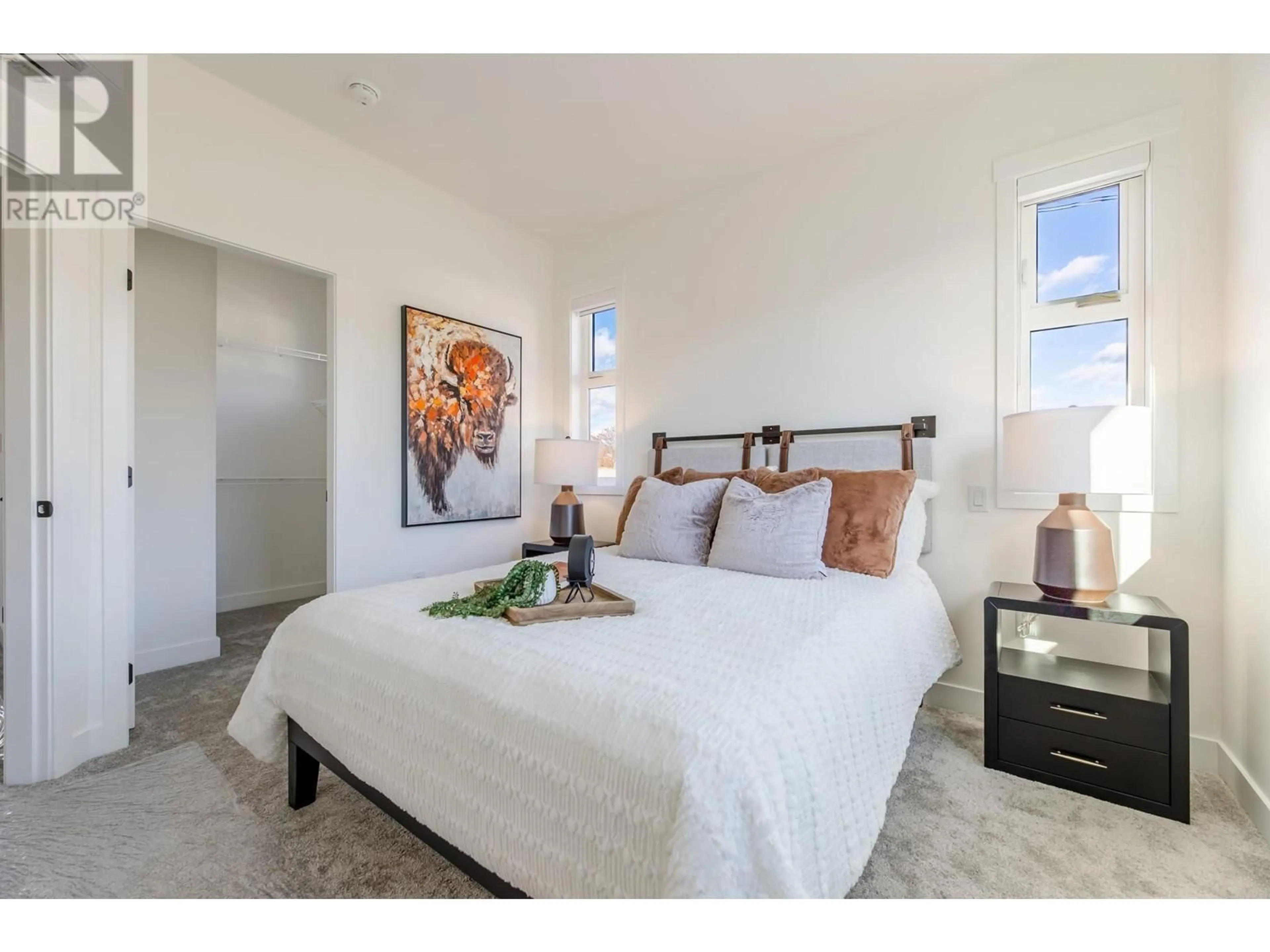 Bedroom with bed, unknown for 102 - 460 CONKLIN AVENUE, Penticton British Columbia V2A2T4