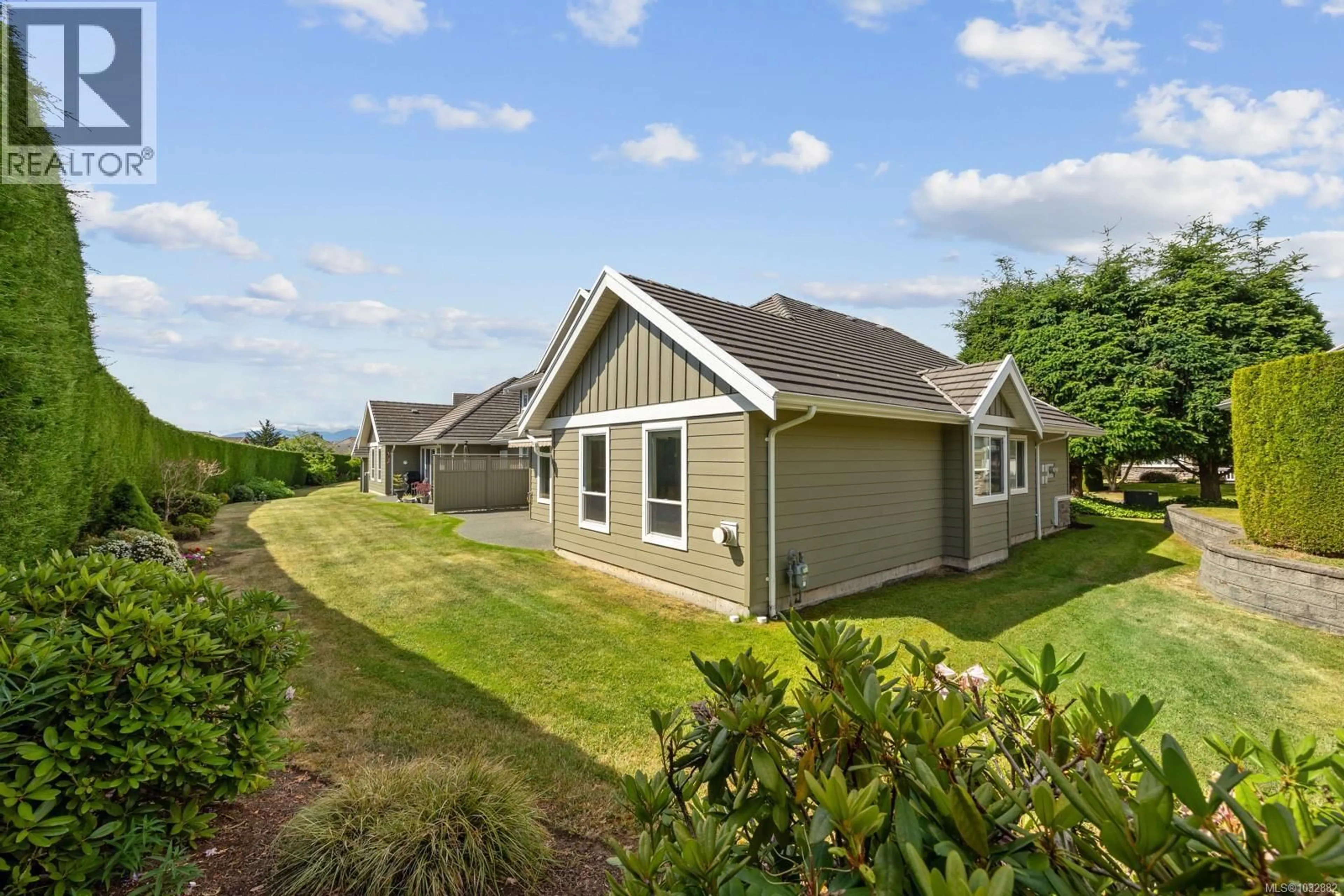 A pic from outside/outdoor area/front of a property/back of a property/a pic from drone, unknown for 23 - 2727 BRISTOL WAY, Courtenay British Columbia V9N3R4