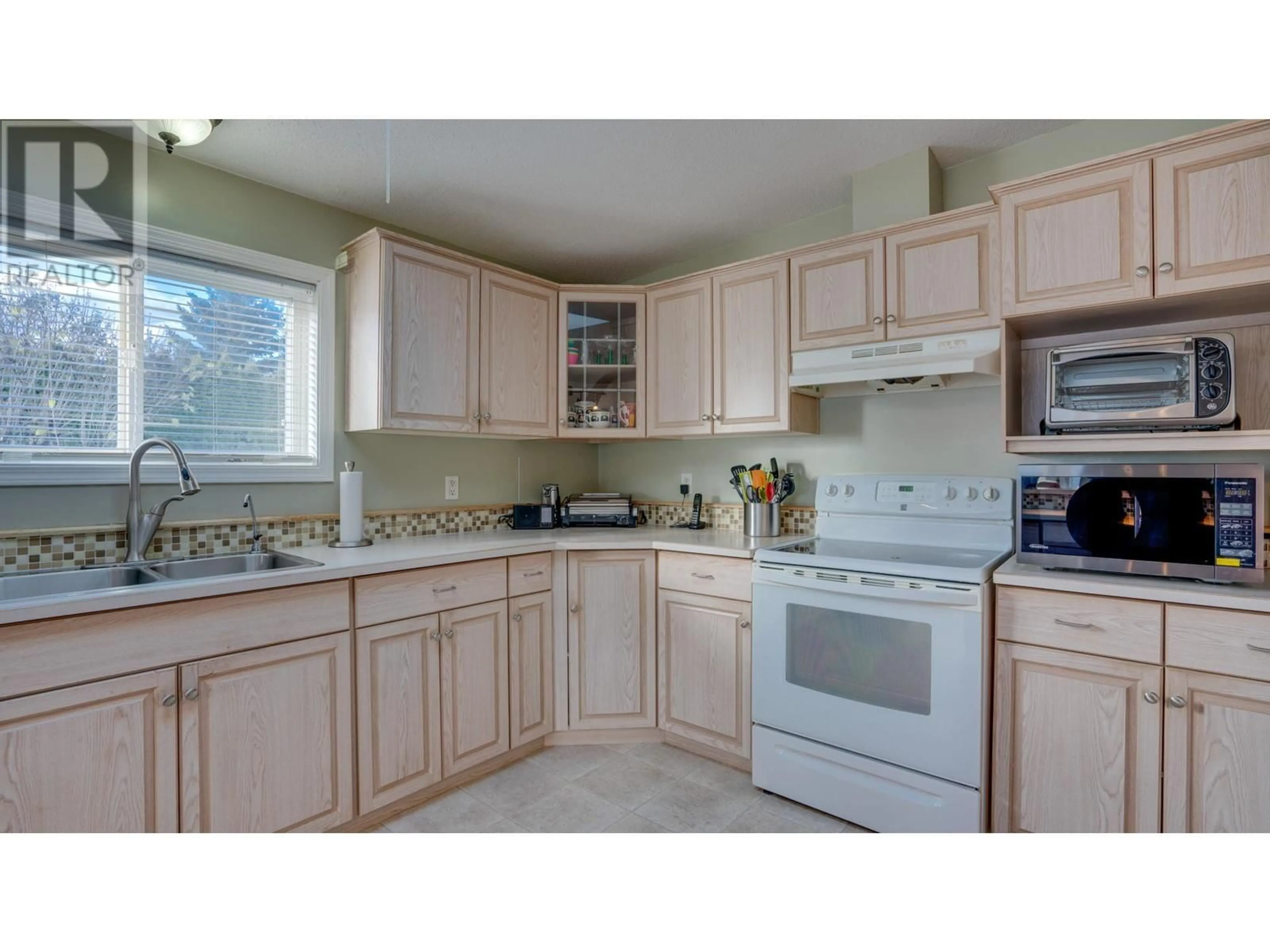 Standard kitchen, unknown for 43 - 9510 HIGHWAY 97N OTHER, Vernon British Columbia V1H1R8